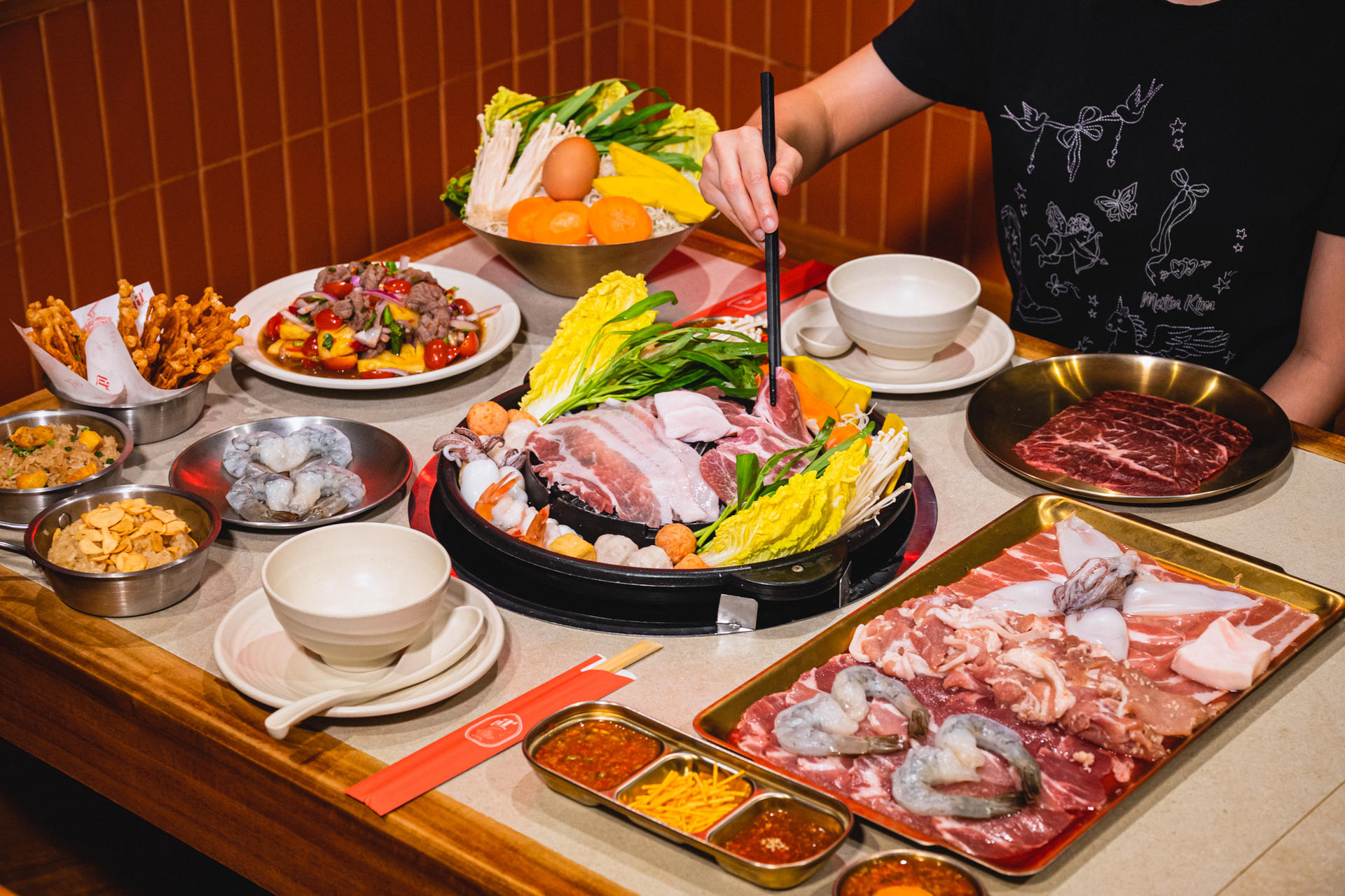 HEY Mookrata Thai-style BBQ (Charoen Nakhon) - Thumbnail 3