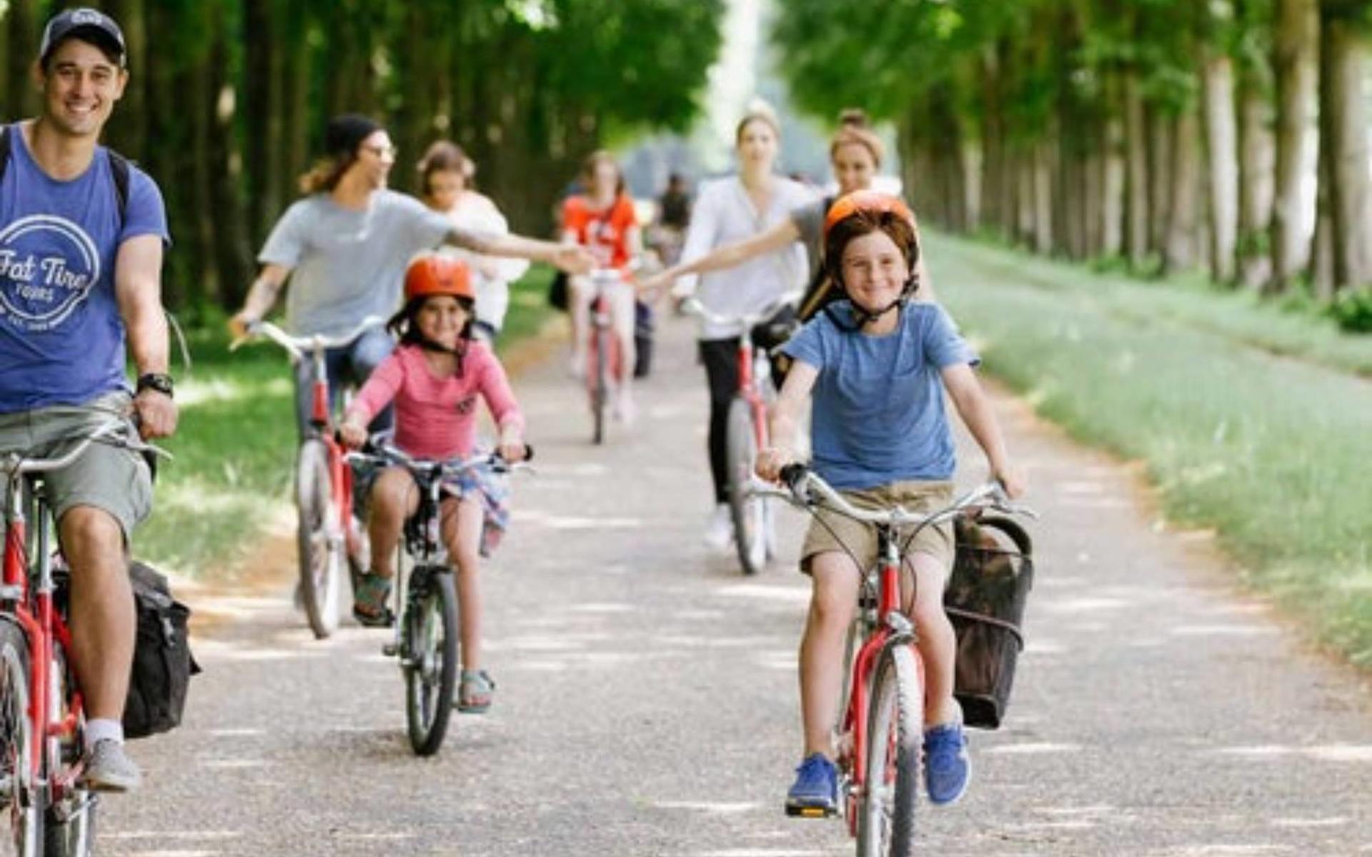 Bike Rentals in Versailles - Thumbnail 2