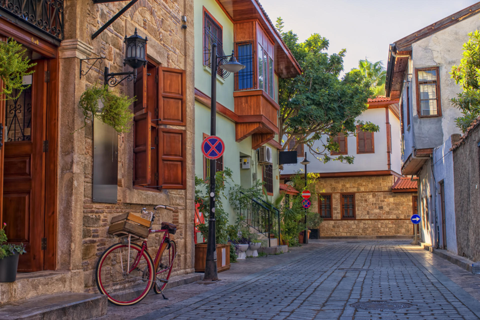Antalya Kaleiçi Ancient City & Marina Tour - Image 1