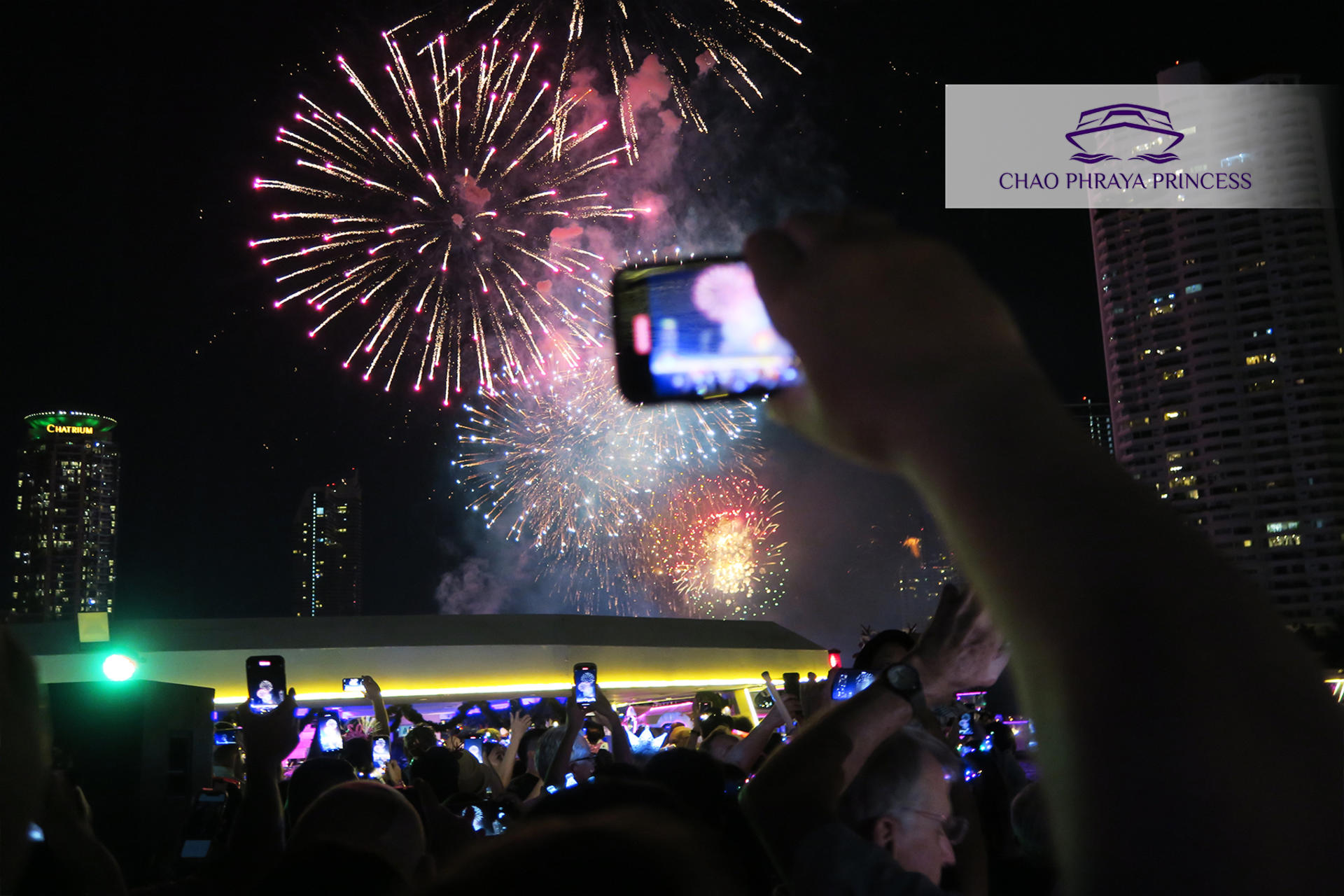 Chao Phraya Princess Dinner Cruise in Bangkok [Upper Deck Seat] - Thumbnail 10