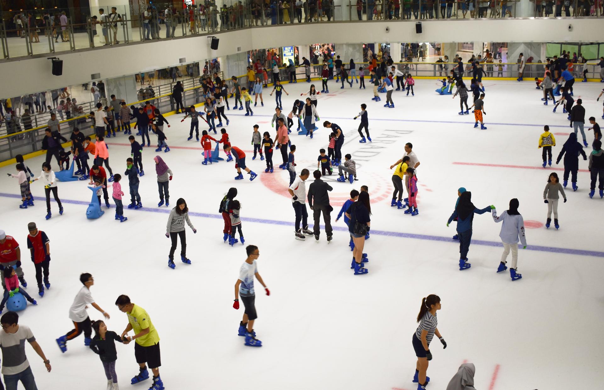 ICE SKATING Experience with Blue Ice Skating Rink in Johor - Thumbnail 3