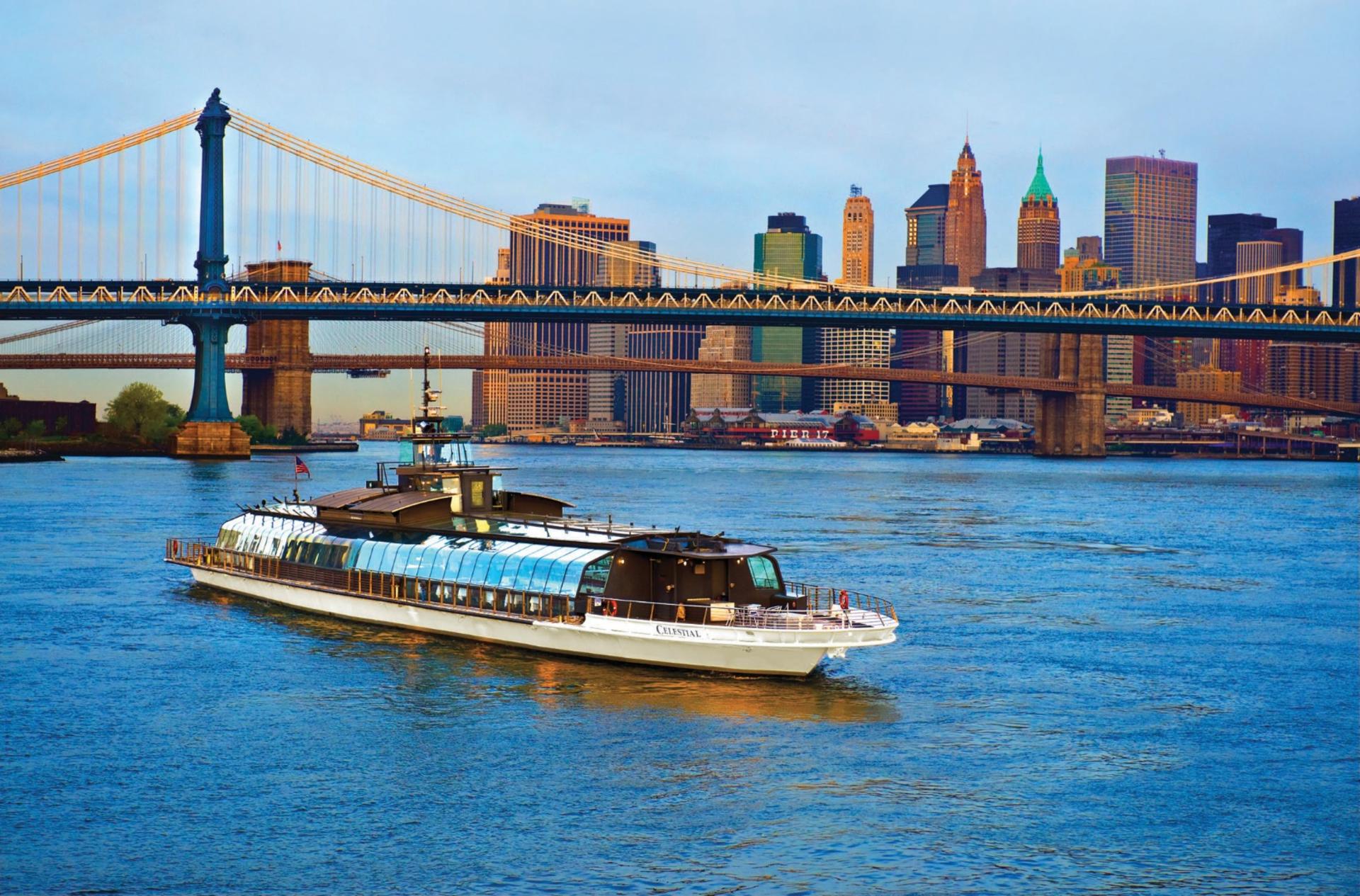 Bateaux New York Premier Plus Dinner Cruise - Thumbnail 5