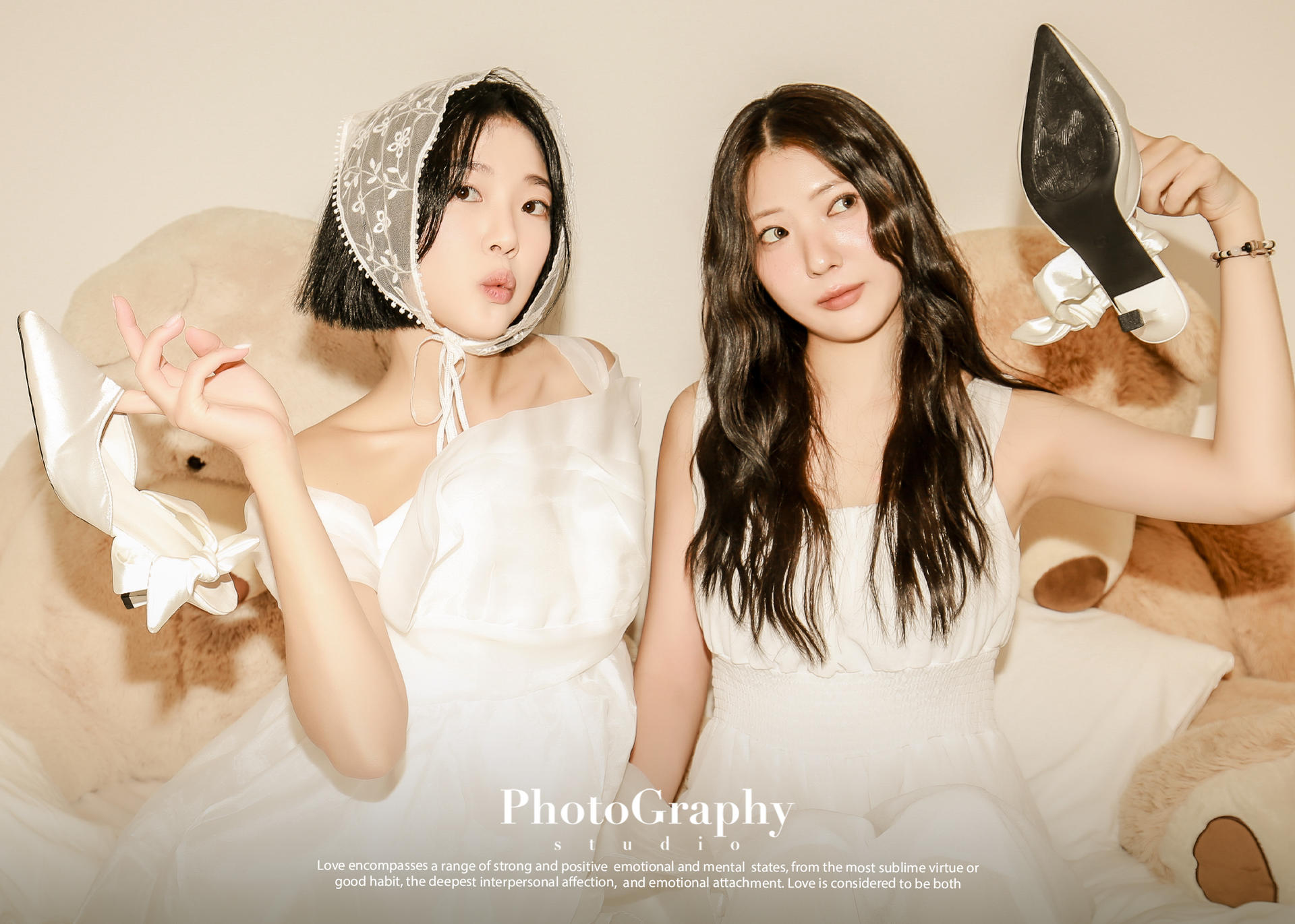 Hongdae Cinema Concept Selfstudio Experience in Seoul : Free Costume - Thumbnail 28