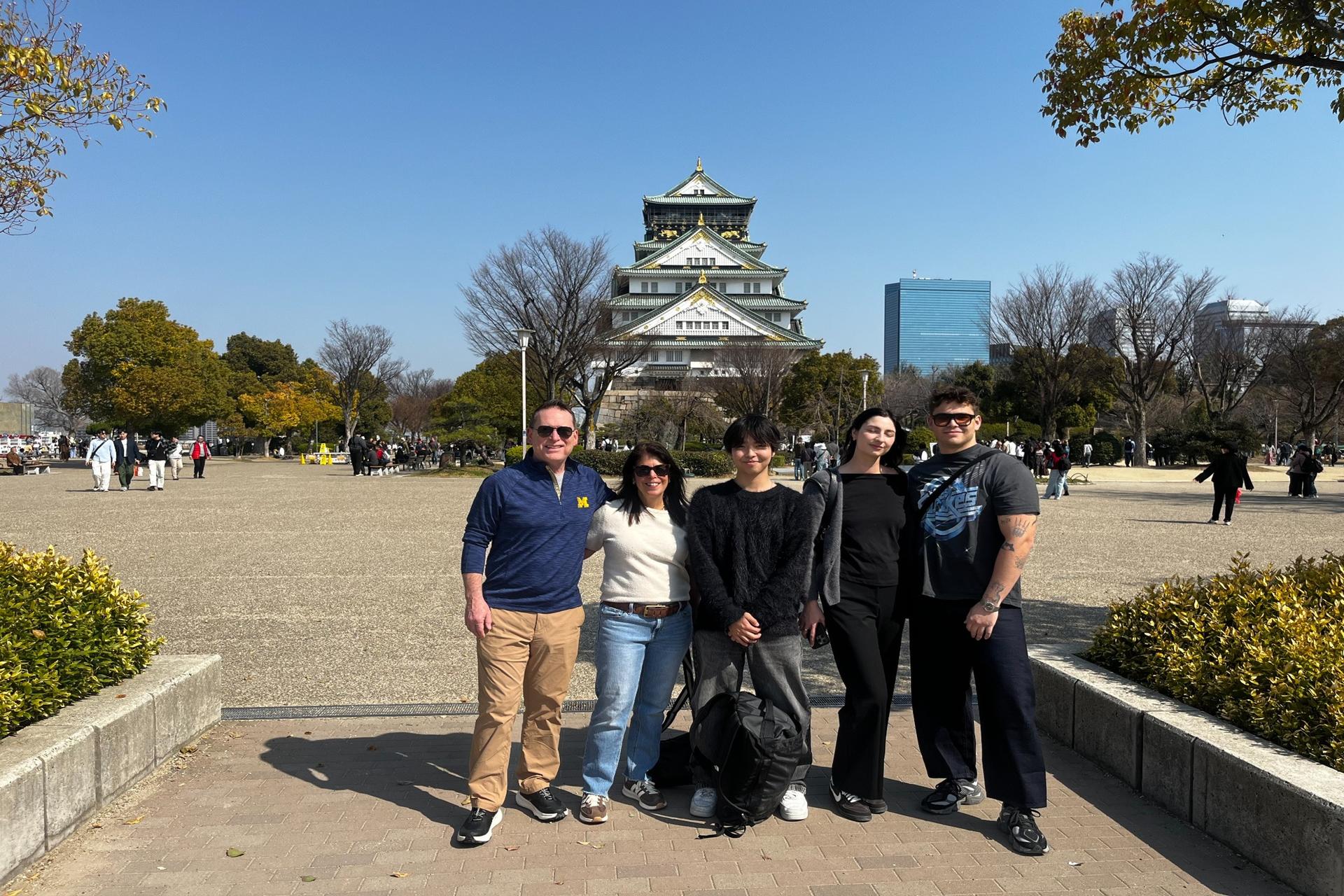 PERFECT Osaka Early Morning Tour with Castle Shinsekai Dotombori - Thumbnail 4