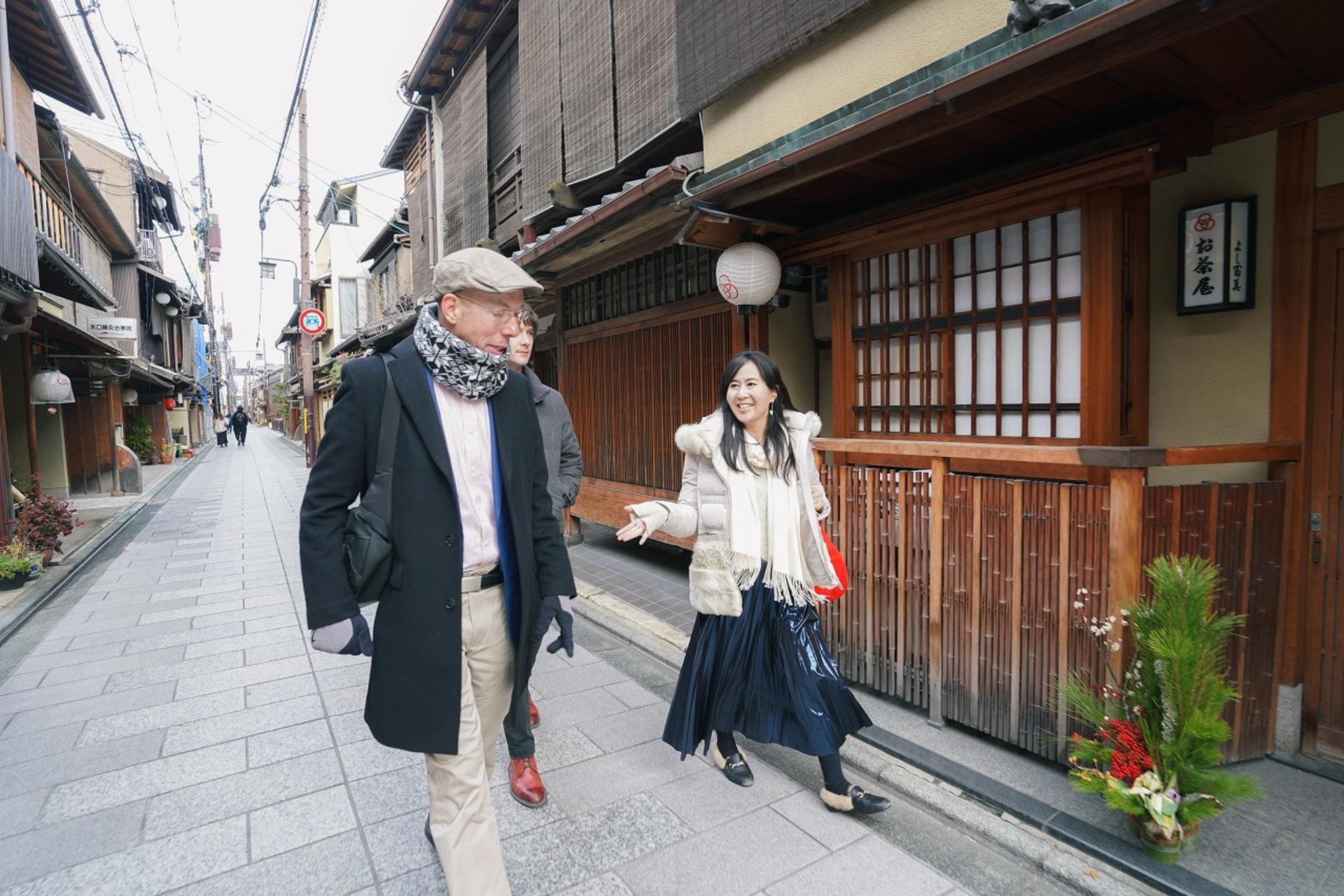 Kyoto Tour with Lunch and Geisha Performance - Thumbnail 6