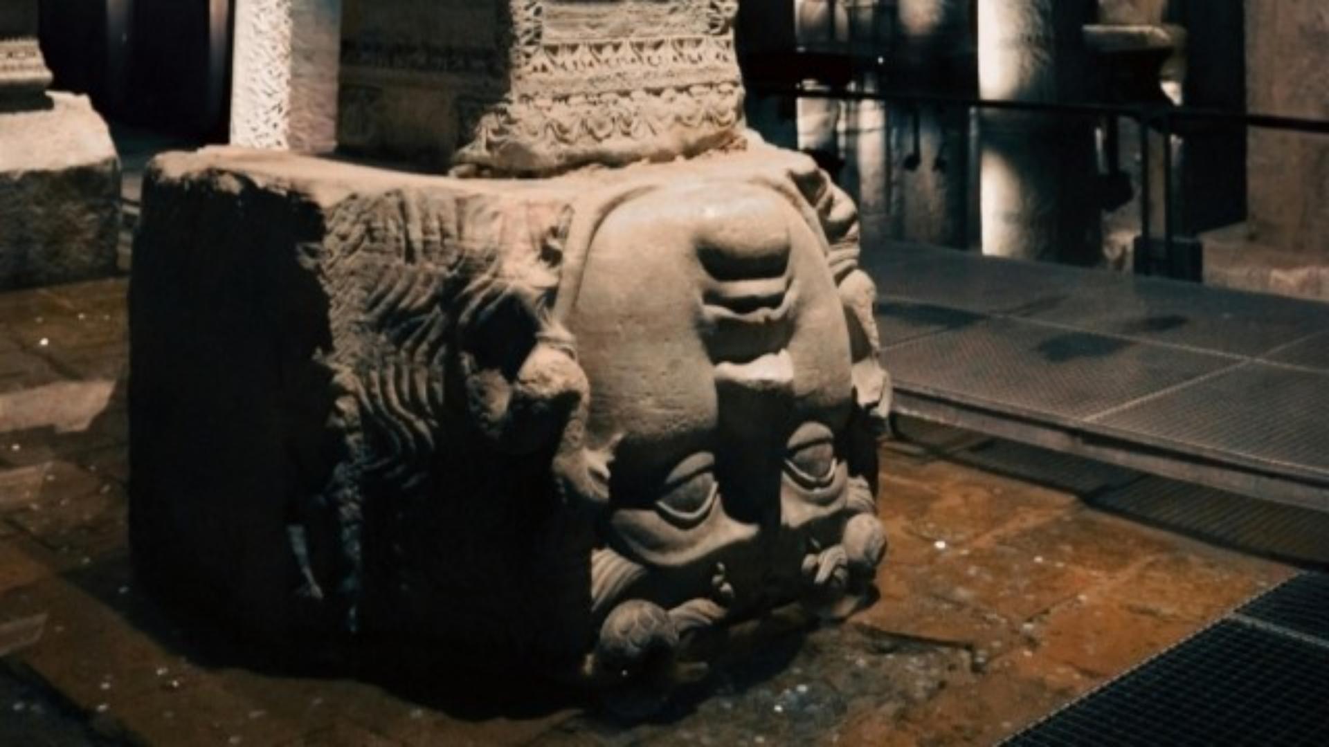Basilica Cistern Skip-the-Line Ticket - Thumbnail 4