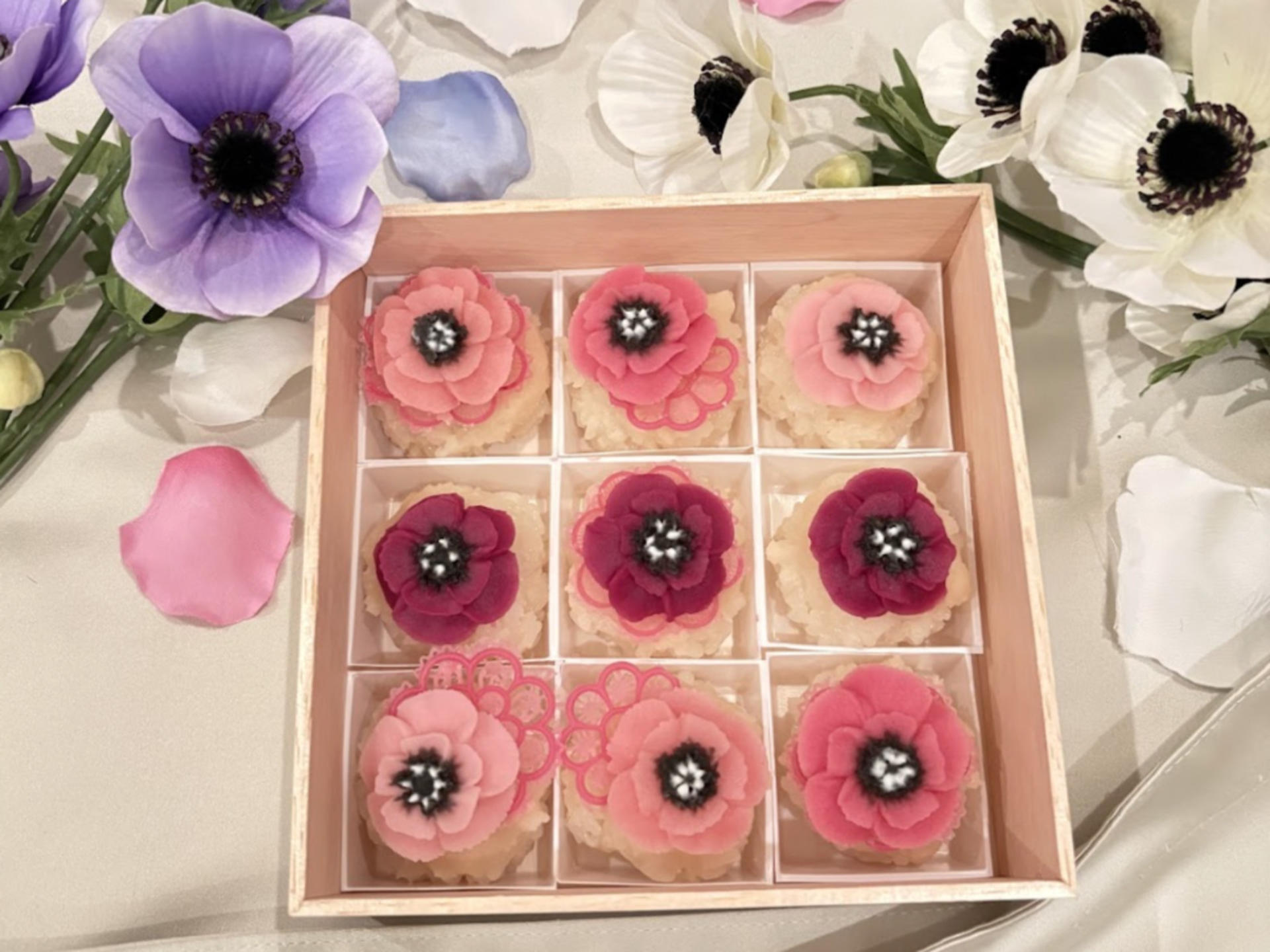 【Shinjuku】Gluten-Free Anko Flower Wagashi Making Cultural Experience - Image 1