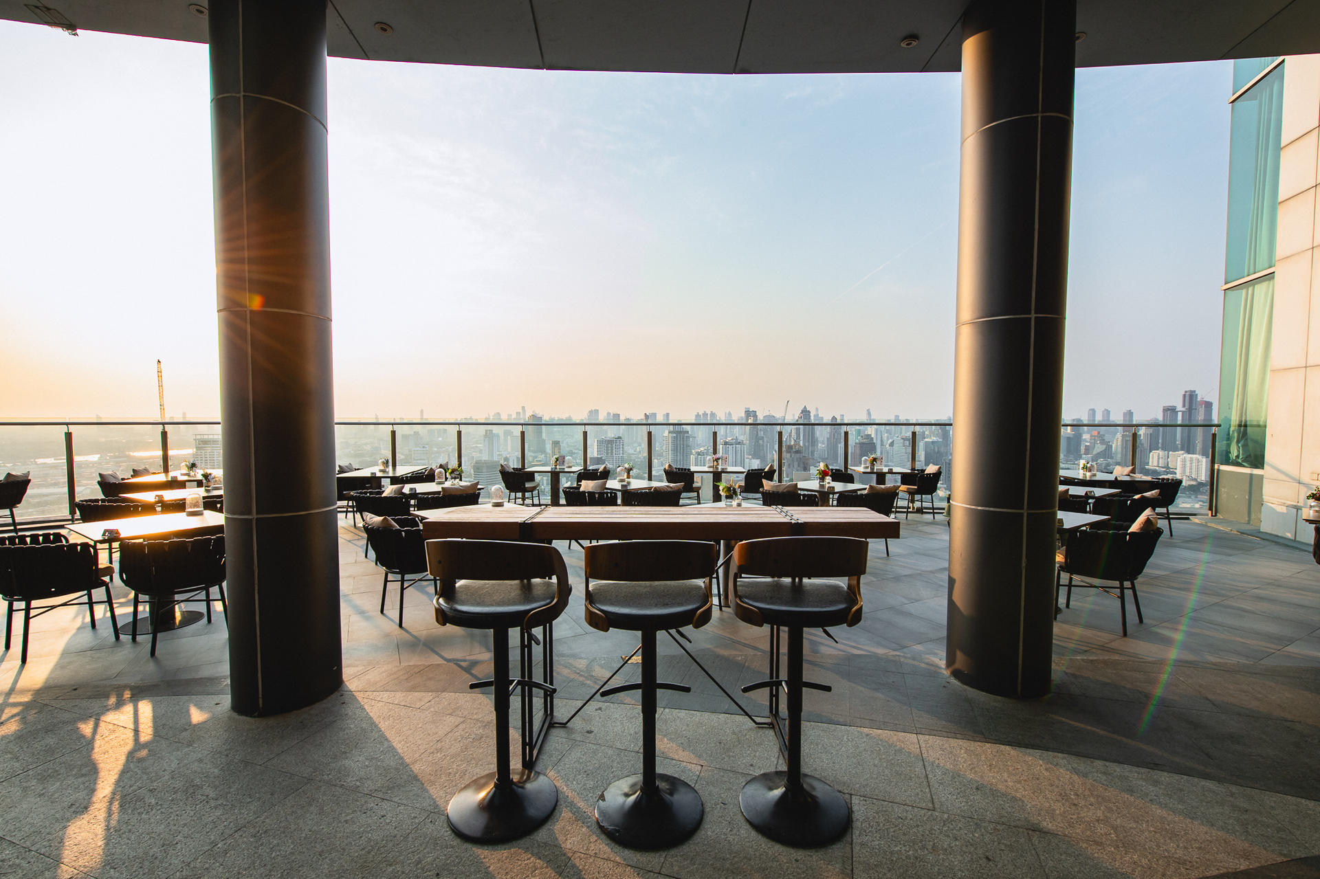 Cielo Sky Bar & Restaurant Rooftop - Thumbnail 2