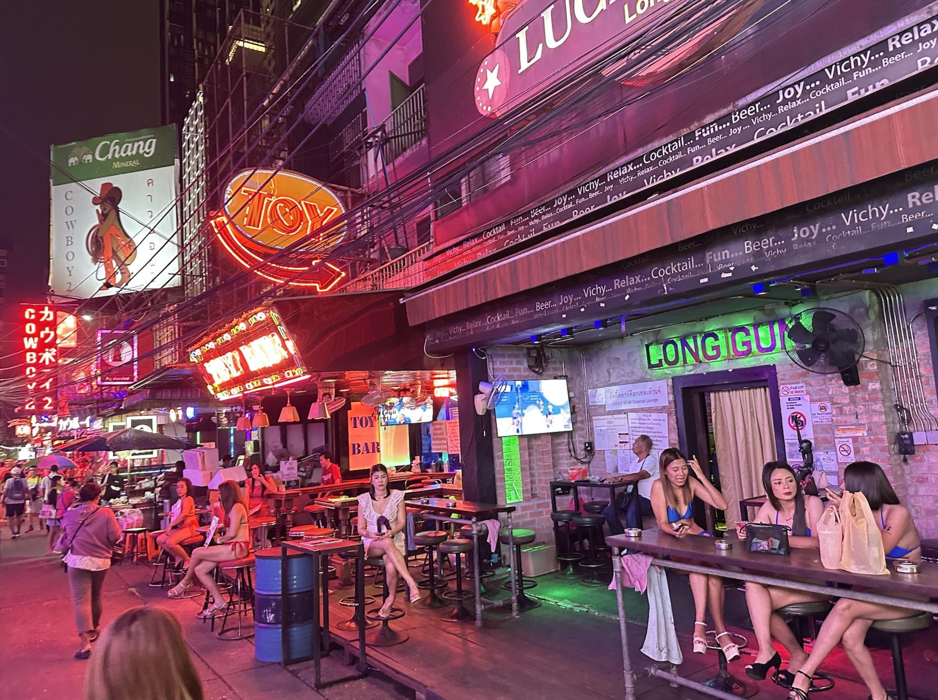 (Free eSIM) Bangkok iconic nightlife & red-light tour by MyProGuide - Thumbnail 3