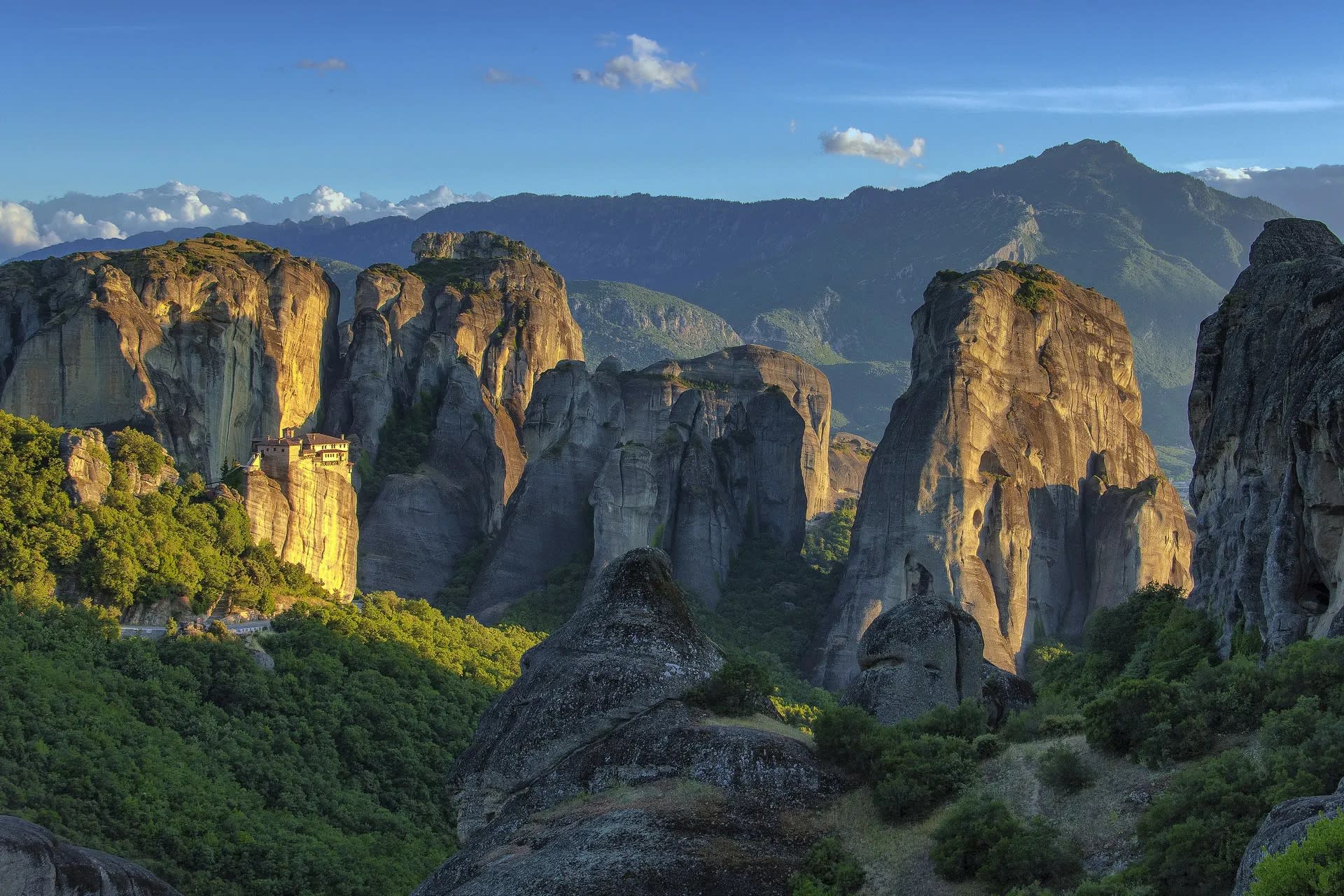 Midday monasteries and hidden caves bus tour in Meteora - Thumbnail 29