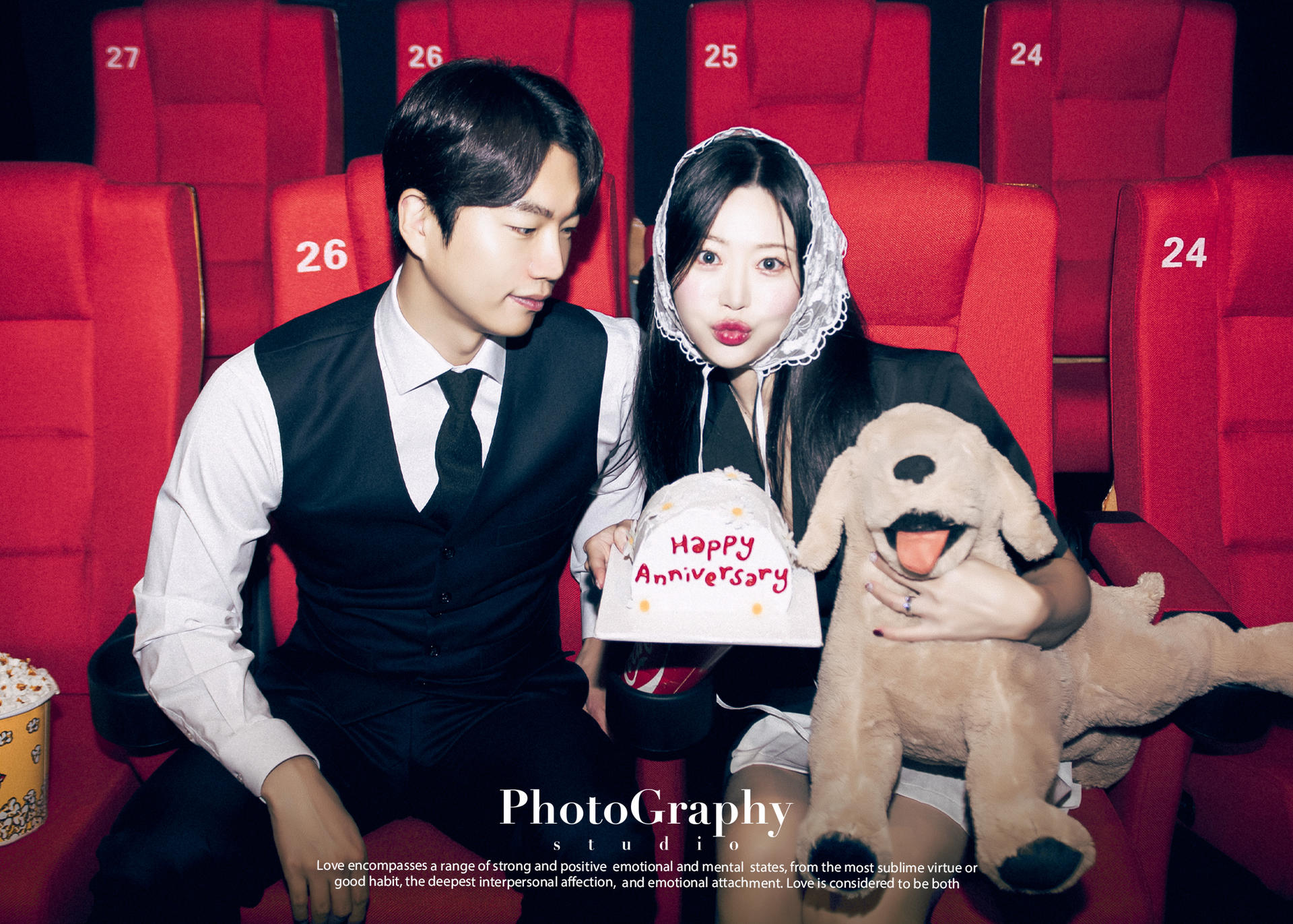 Hongdae Cinema Concept Selfstudio Experience in Seoul : Free Costume - Thumbnail 3