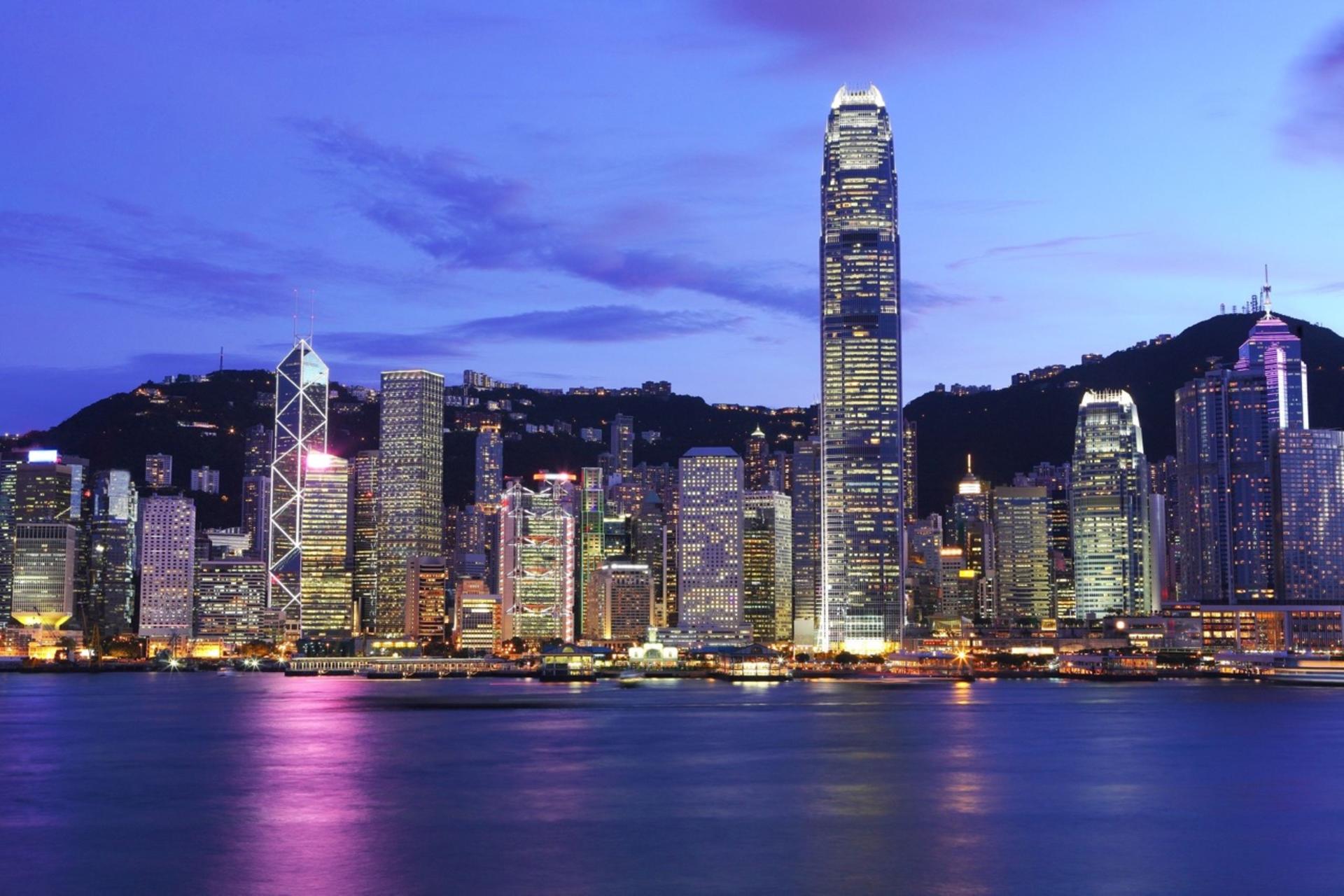 RP Victoria Harbour Tour Cruise Hong Kong | Free Drinks + Snacks - Thumbnail 12