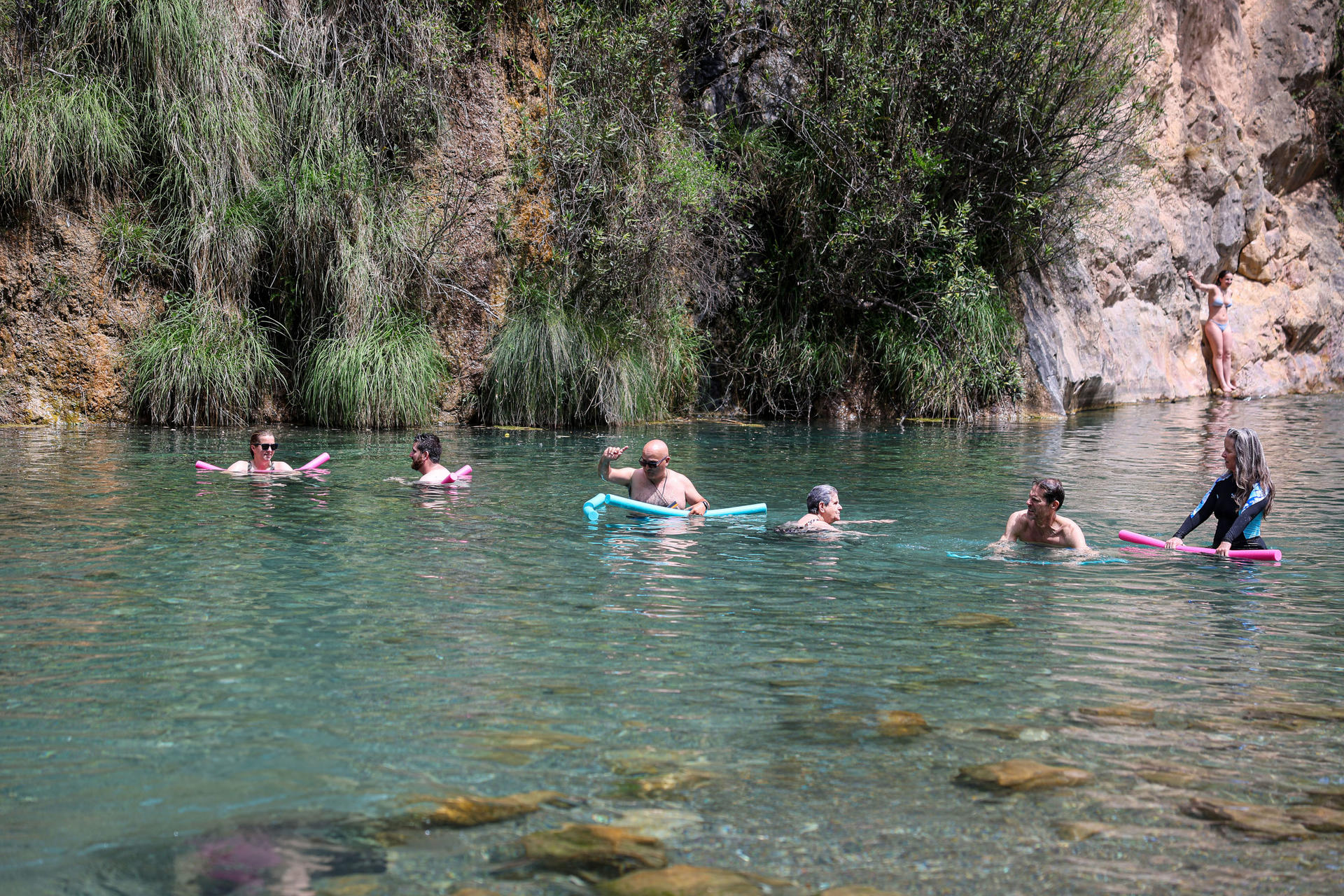 From Valencia: Montanejos Thermal Spring & Girlfriend Waterfall - Thumbnail 15