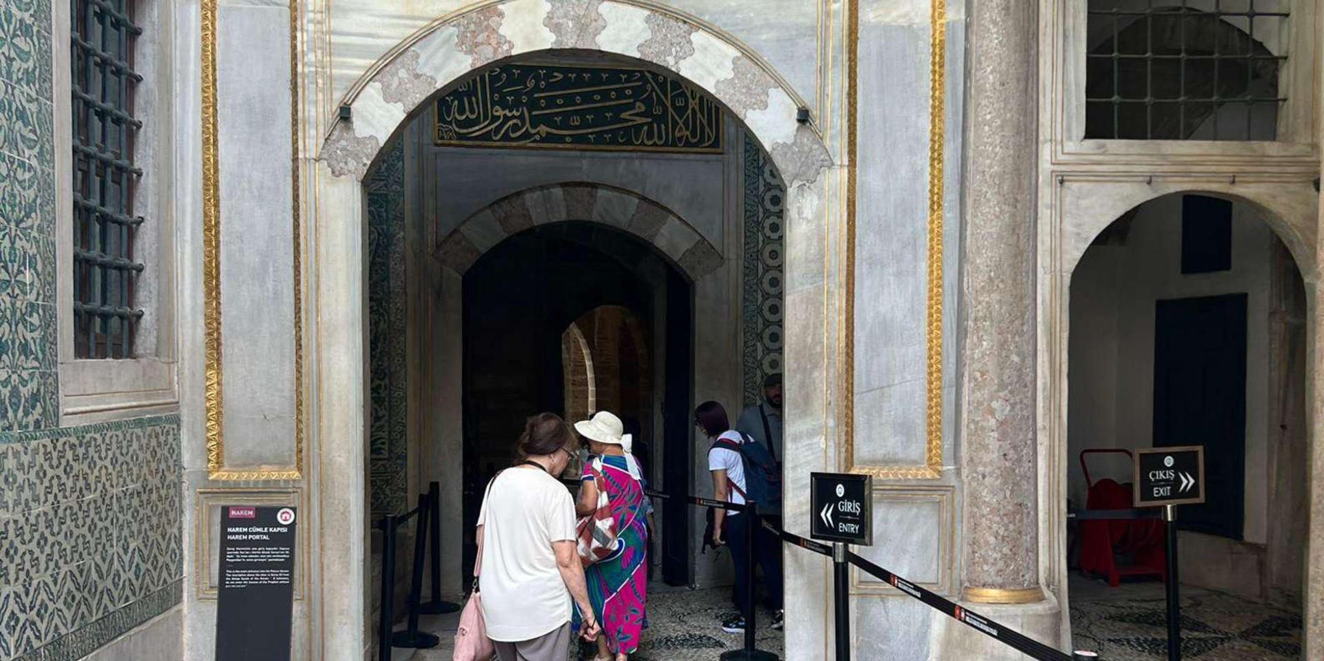 Istanbul: Topkapi Palace and Harem Guided Tour with Ticket  - Thumbnail 7