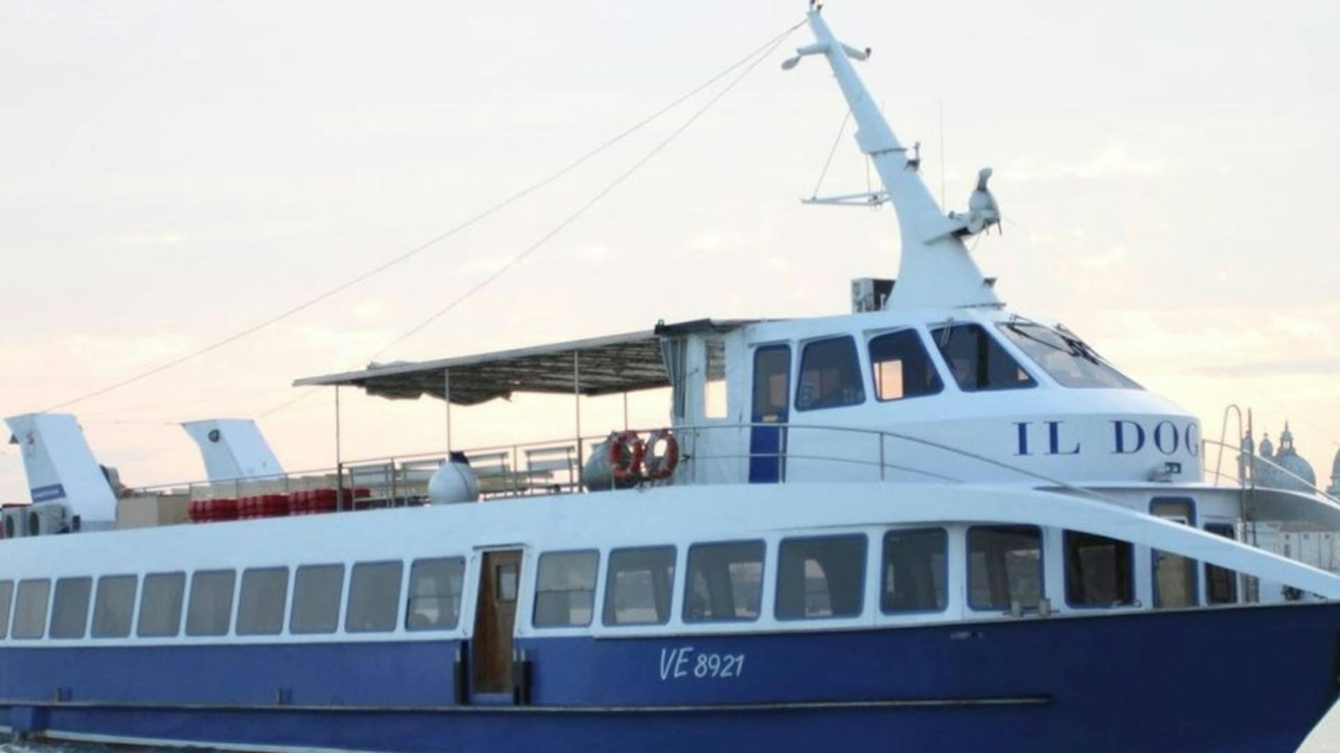 Murano, Burano and Torcello boat tour from St. Mark's Square - Thumbnail 2