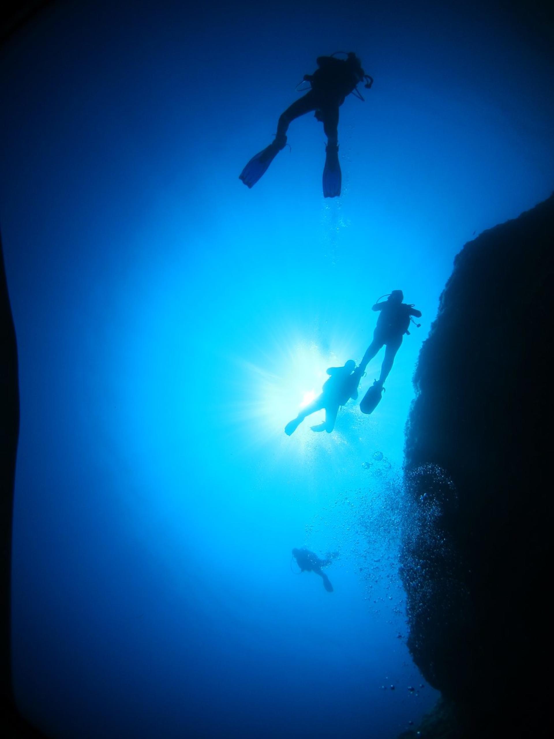 PADI Enriched Air Diver in Rhodes with PADI 5 Star IDC Resort - Thumbnail 4