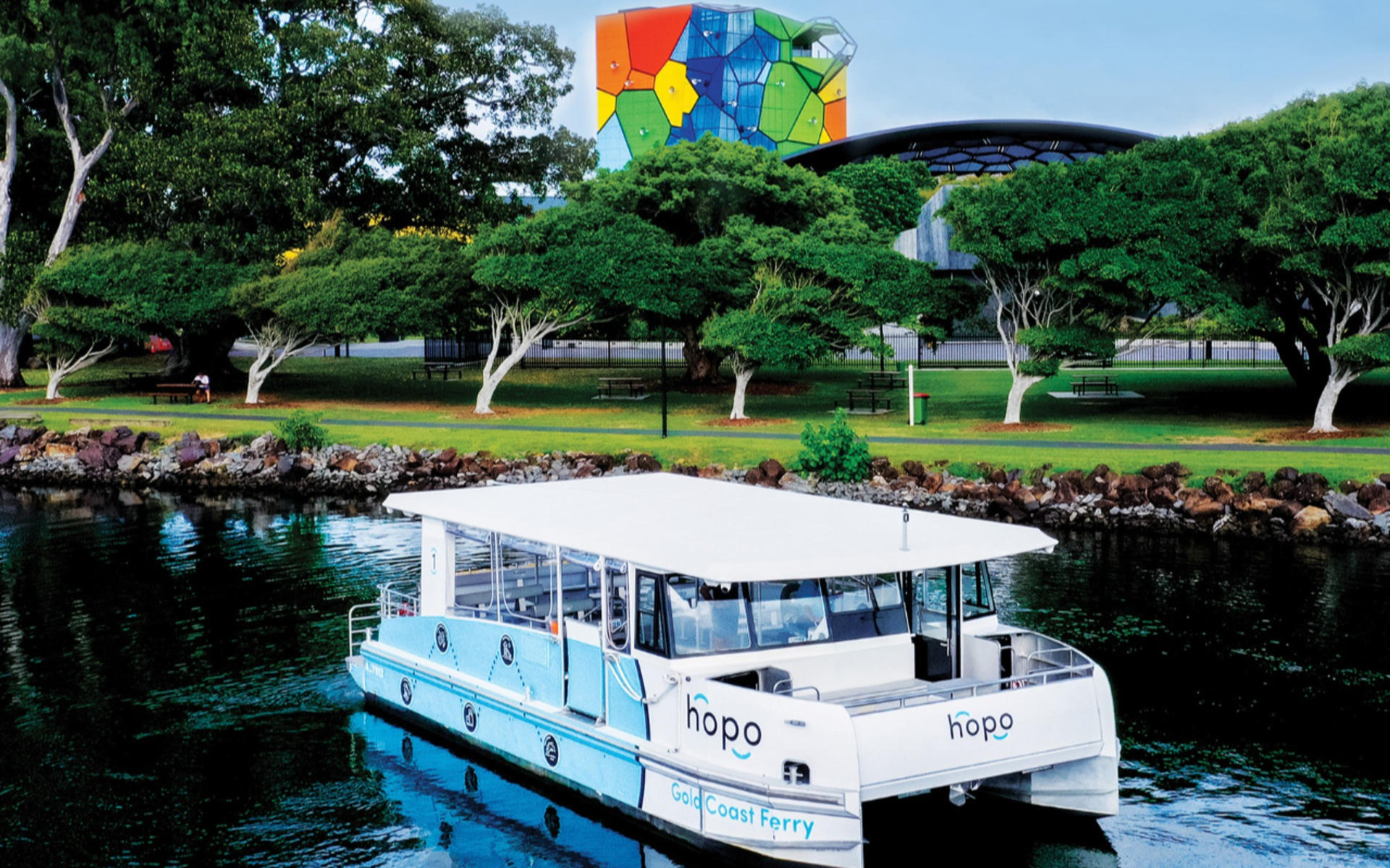 Gold Coast Cruise by Hopo with Sea World Ticket - Thumbnail 4
