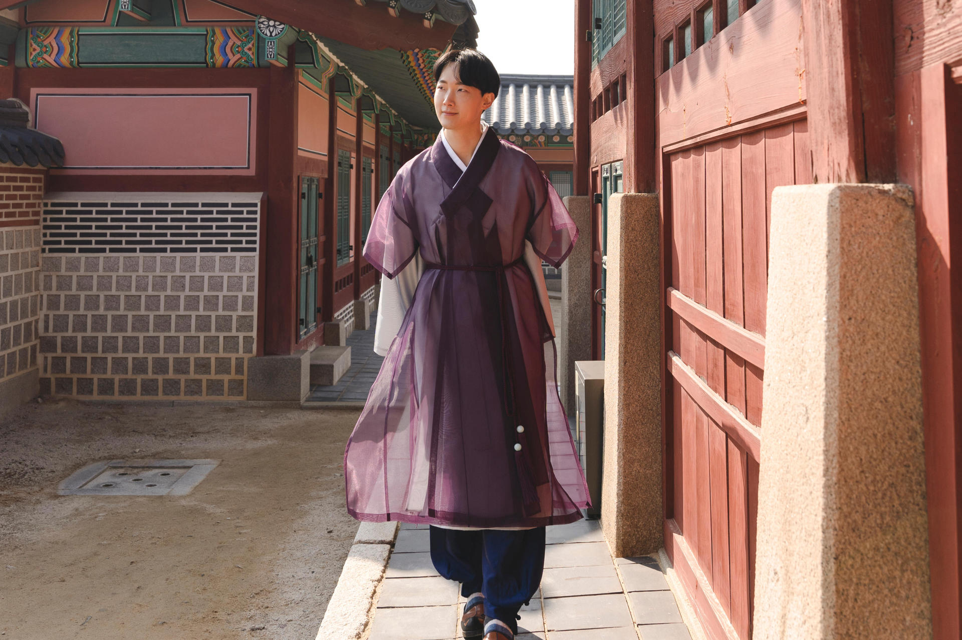 Gyeongbokgung Hanbok & Hairstyling Experience - Thumbnail 51