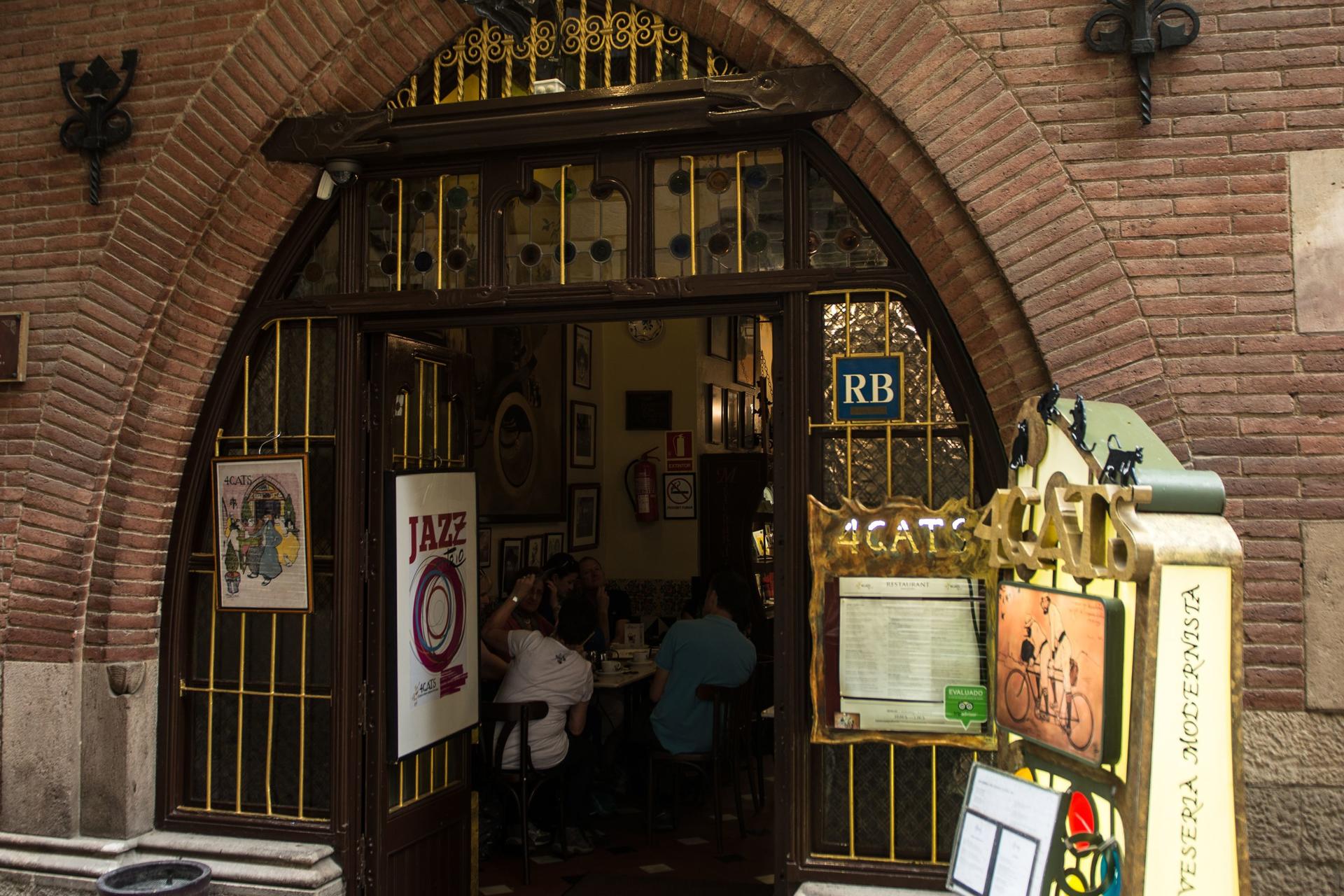Barcelona Picasso Museum & Gothic Quarter Half-Day Immersive Experience - Thumbnail 2