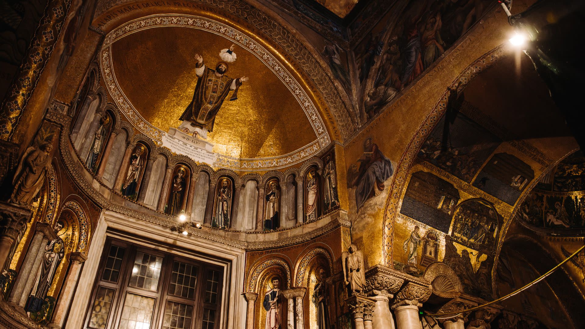 St. Mark's and Doge's Palace Evening Tour in Venice - Thumbnail 5