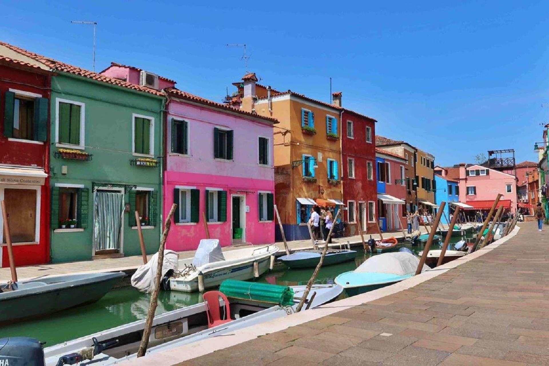 Murano and Burano Islands Tour - Thumbnail 6