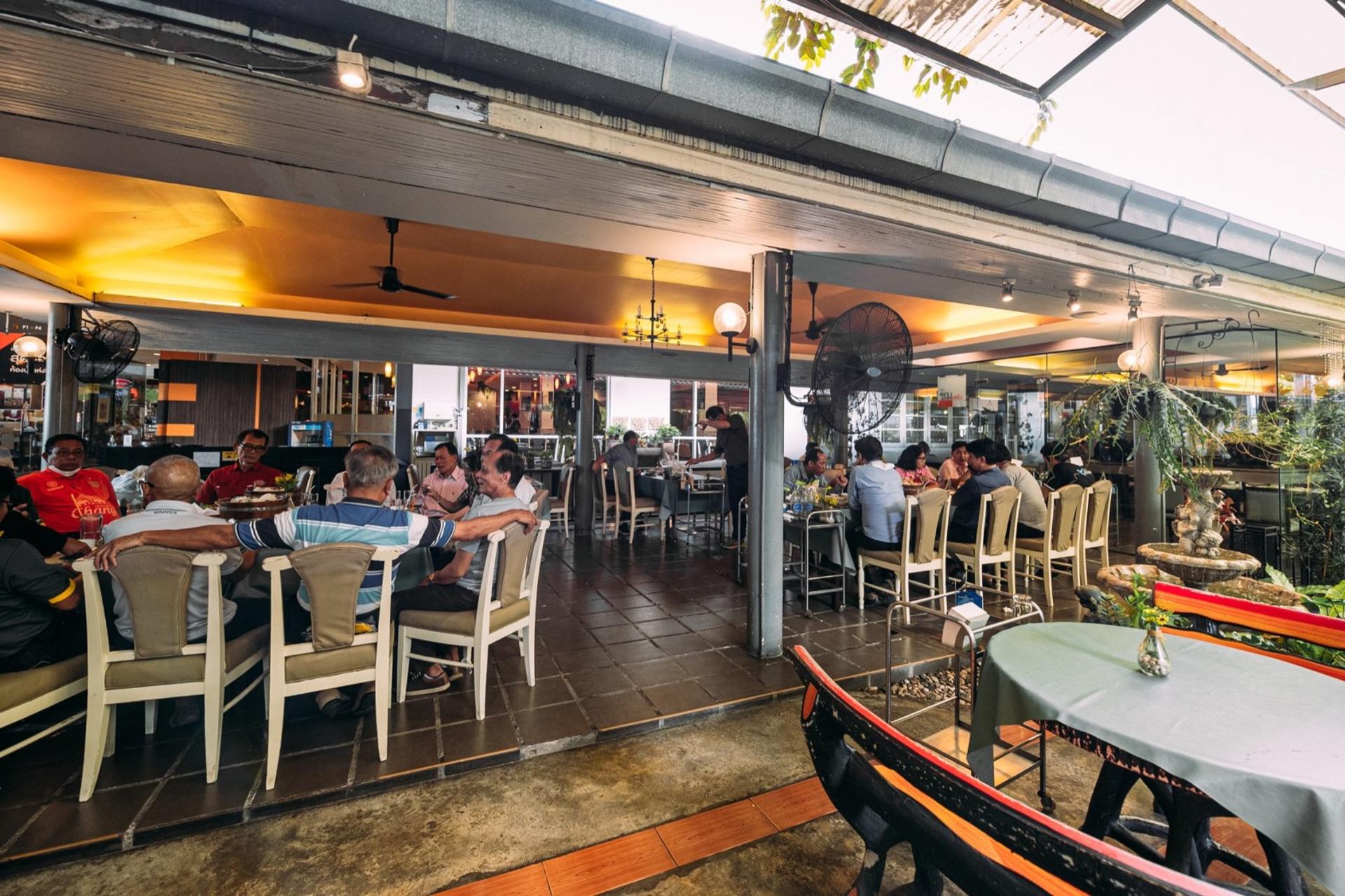Ploen Restaurant in Ladprao Bangkok - Thumbnail 24