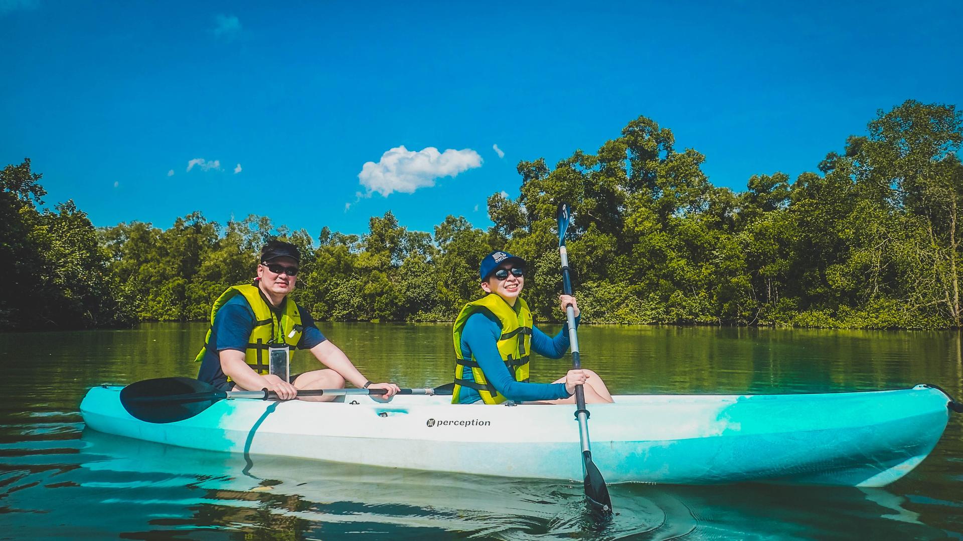Nature Kayaking Water Adventure - Thumbnail 14