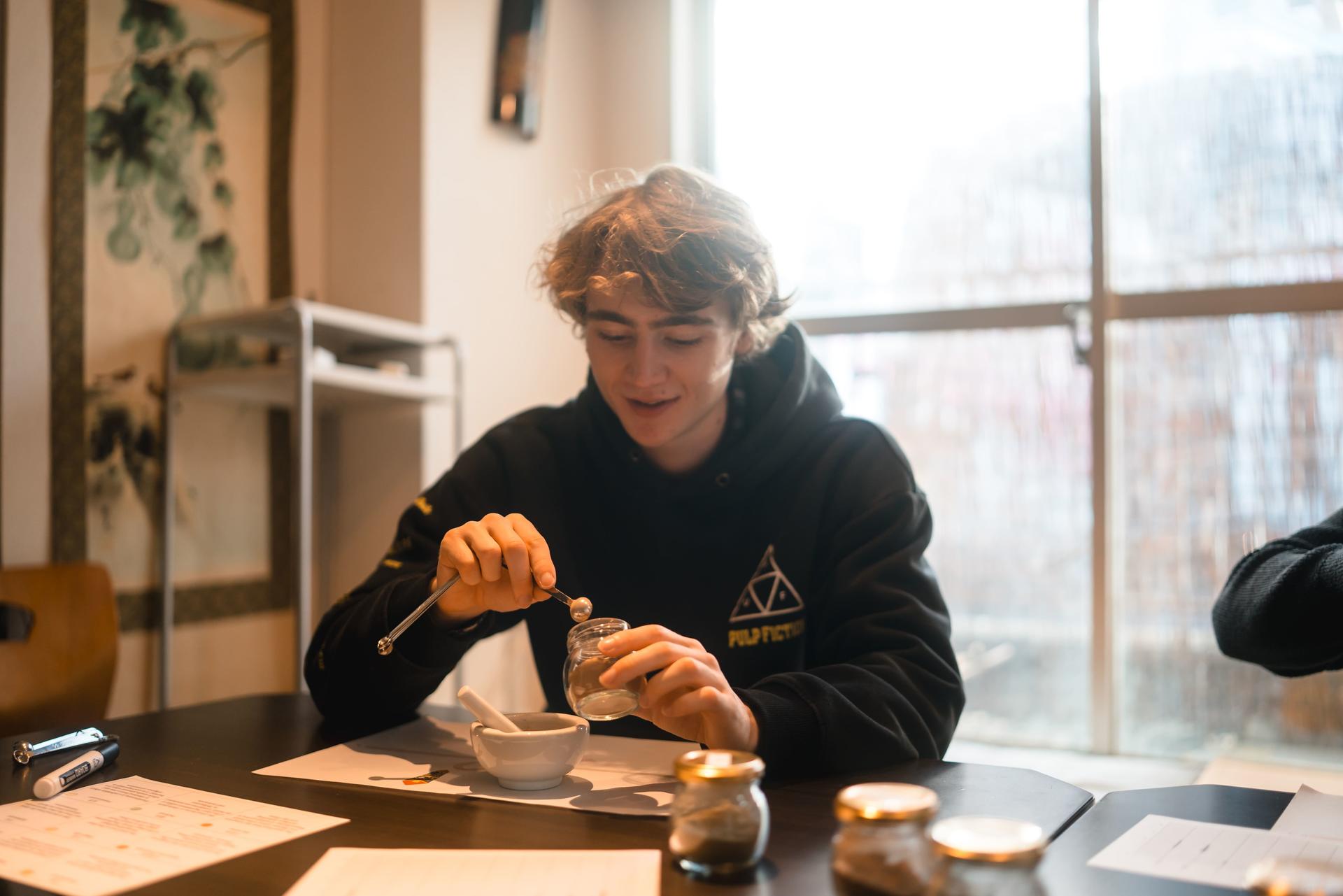 Tokyo: Custom Incense Making Workshop in Shibuya - Image 1
