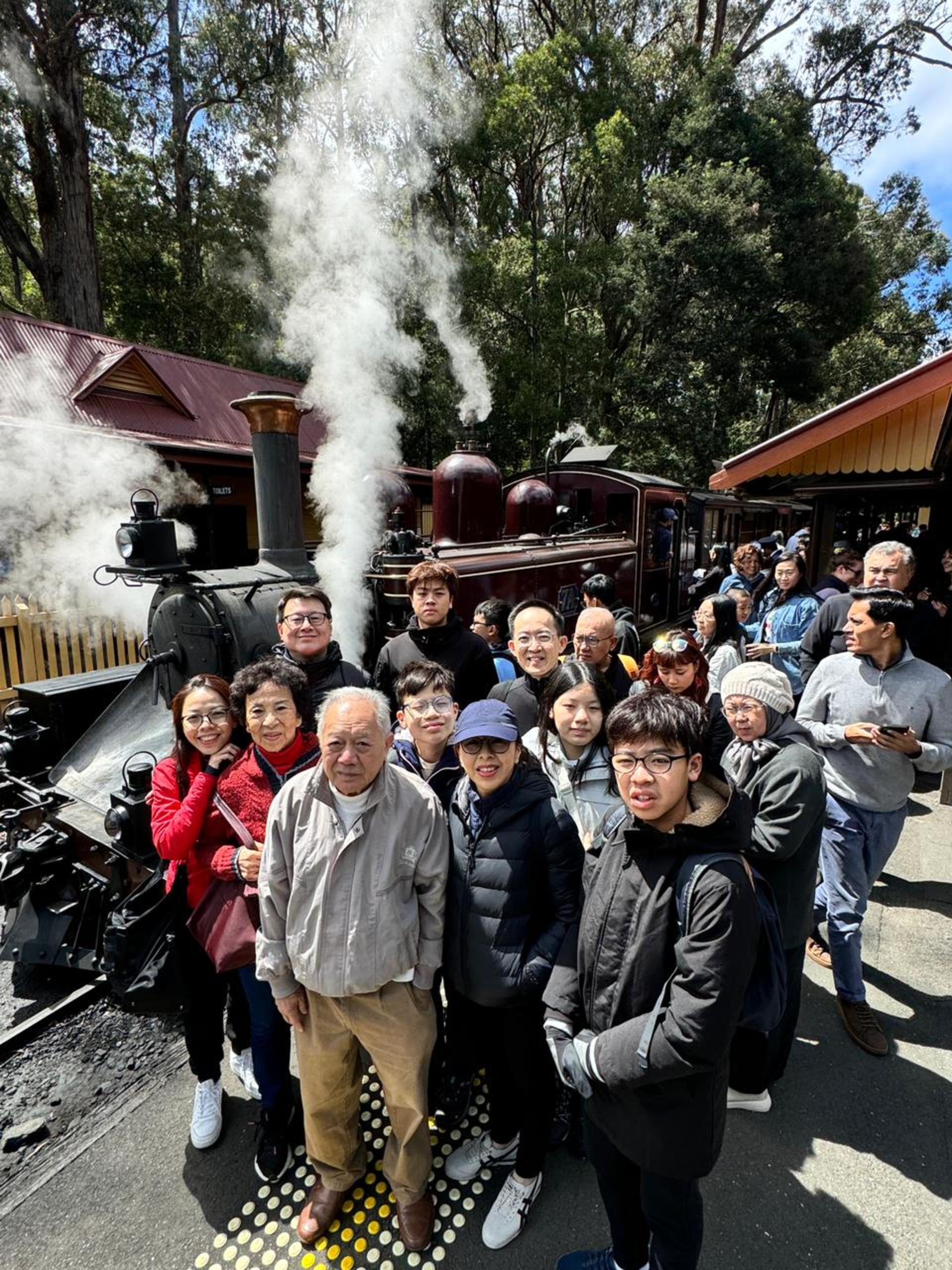 Melbourne Puffing Billy & Healesville Sanctuary Private Tour - Thumbnail 34