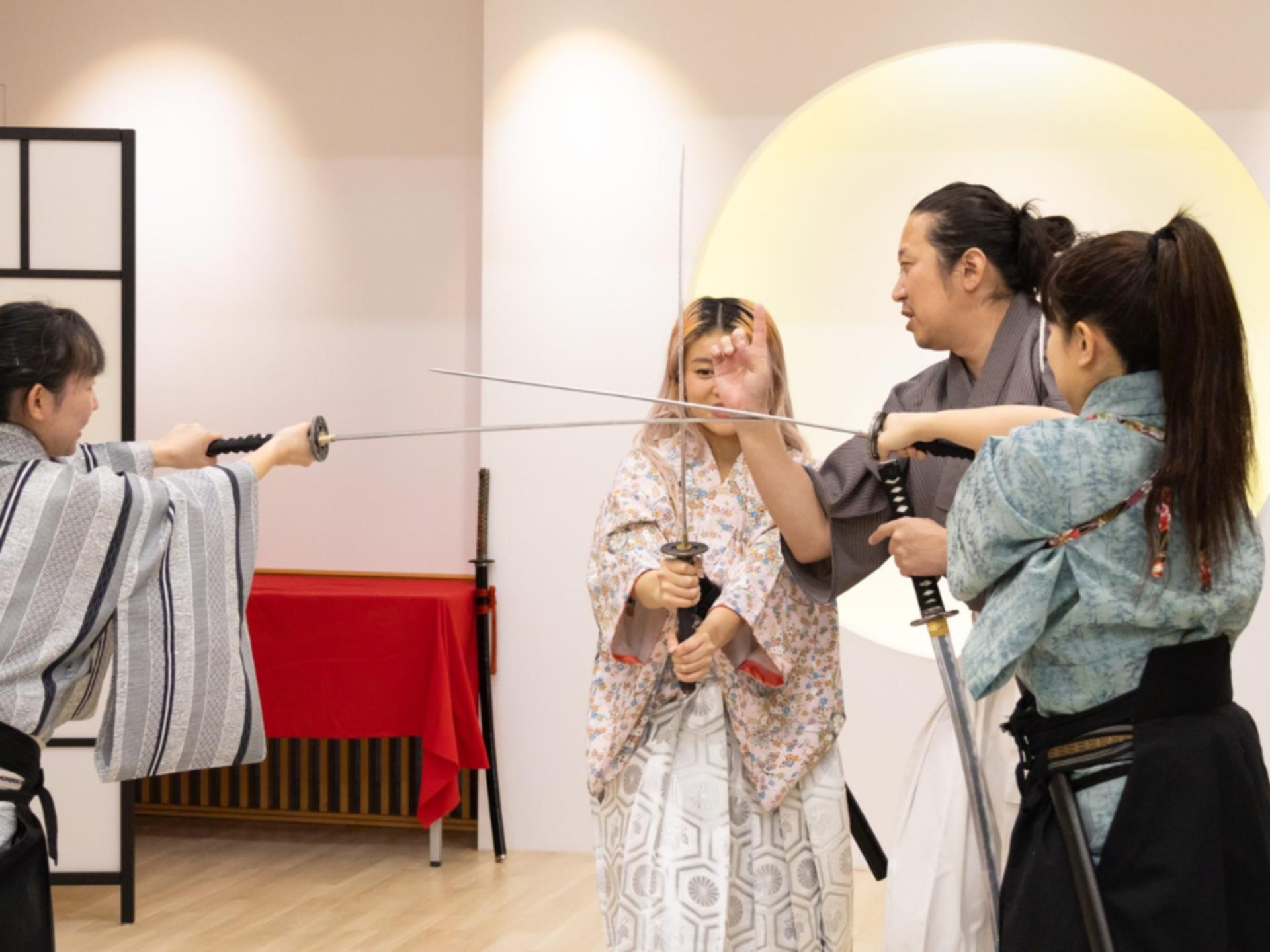 Private Tokyo Samurai & Ninja Experience: Training & Certificate - Thumbnail 2