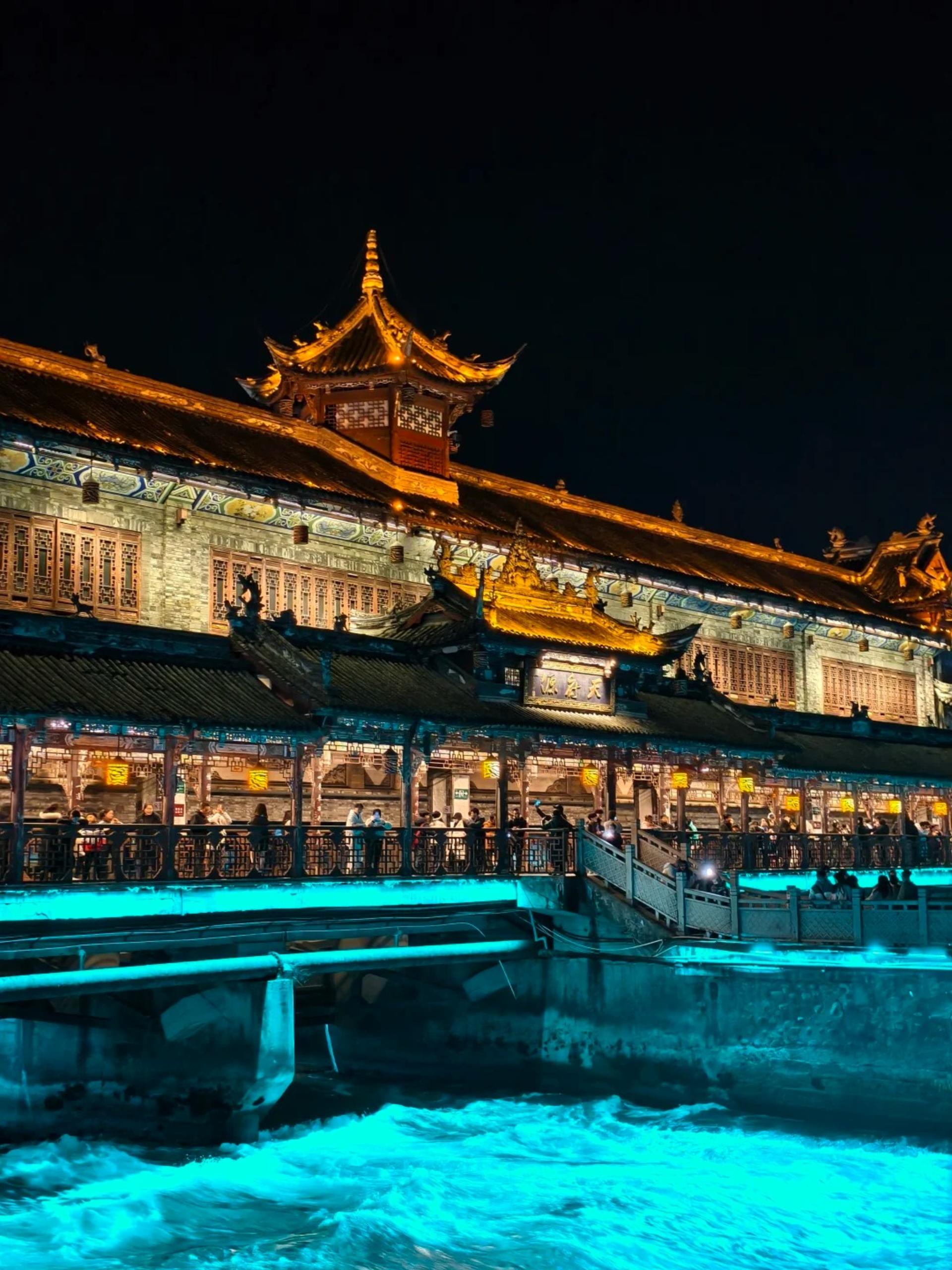 Chengdu Dujiangyan & Mount Qingcheng Day Tour (including natural scenery) - Thumbnail 8