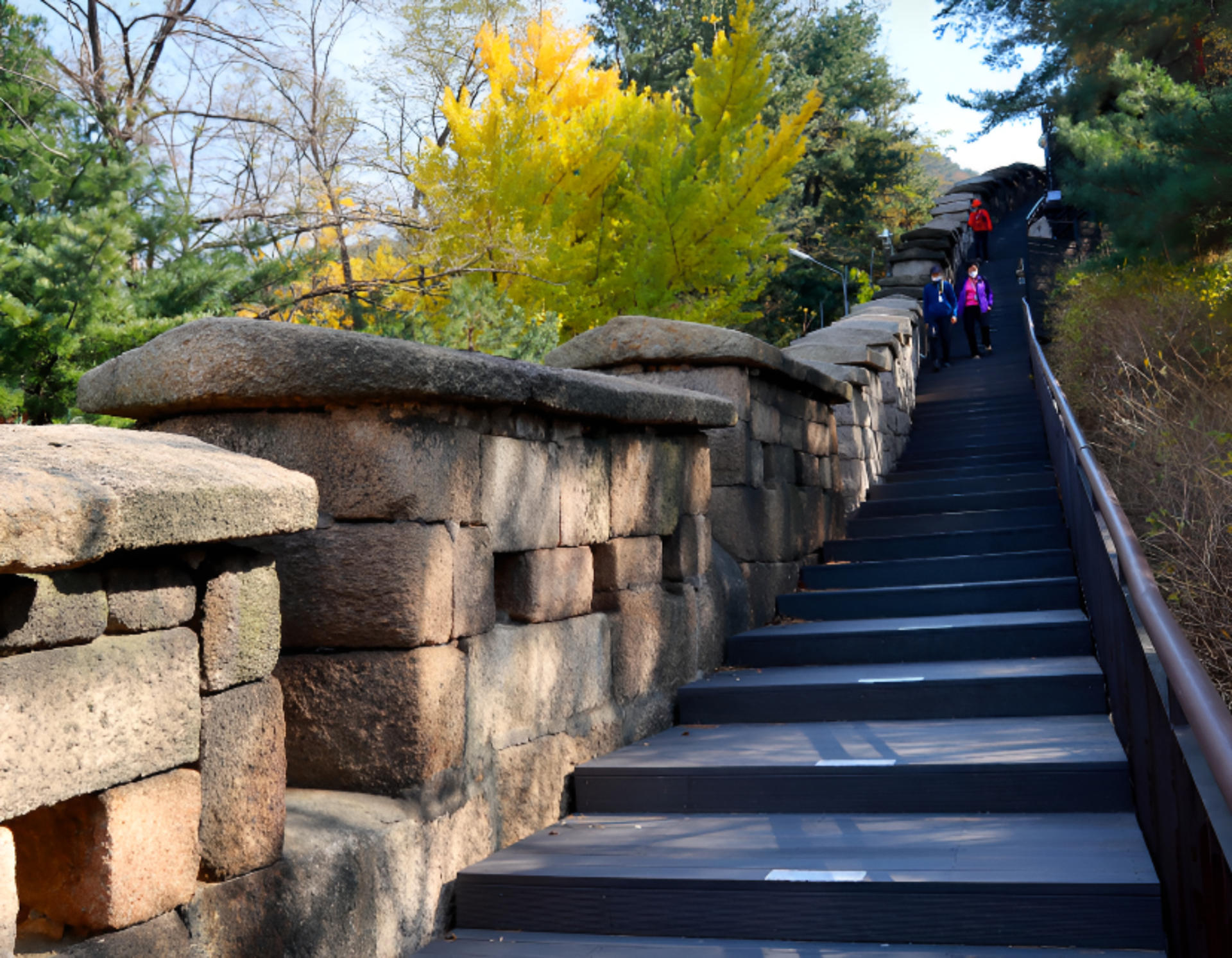 Seoul Bukak Mountain Hiking &  Gyeongbokgung Palace Ceremony Tour - Thumbnail 43