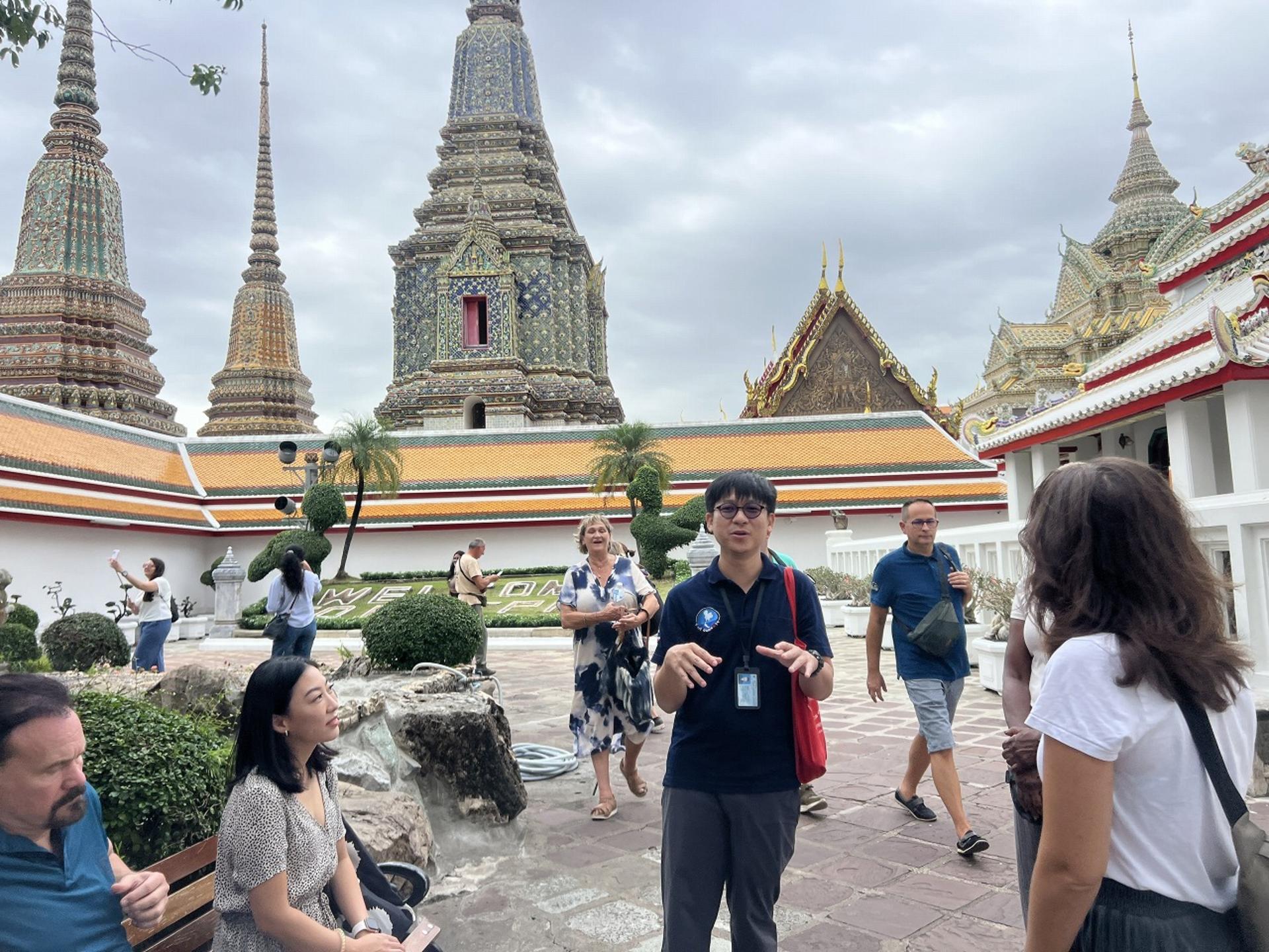 Wat Pho Thai Massage Experience: Master Thai Massage in a Class - Thumbnail 4