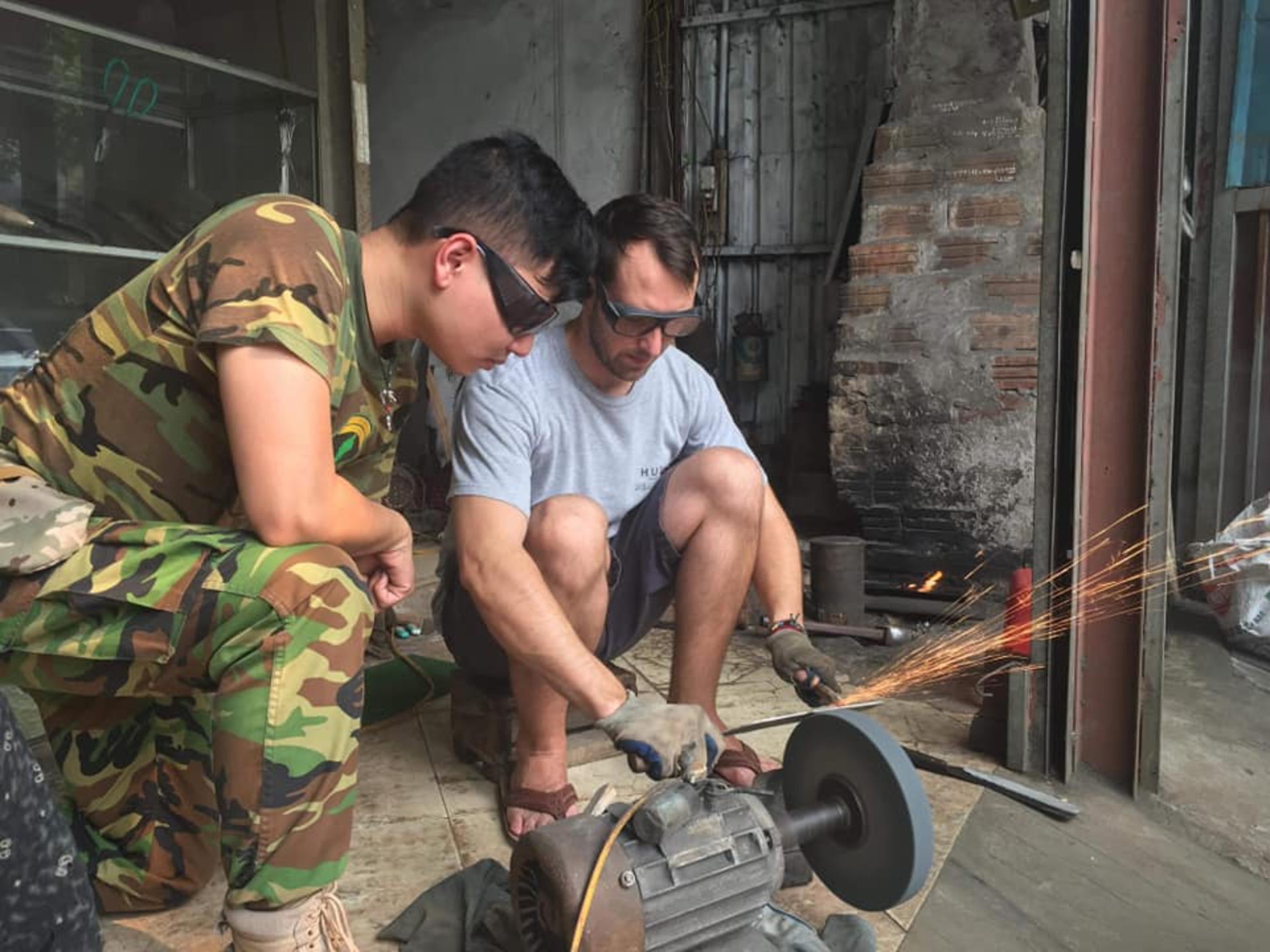 Knife Making Private Class in Ha Noi - Thumbnail 4