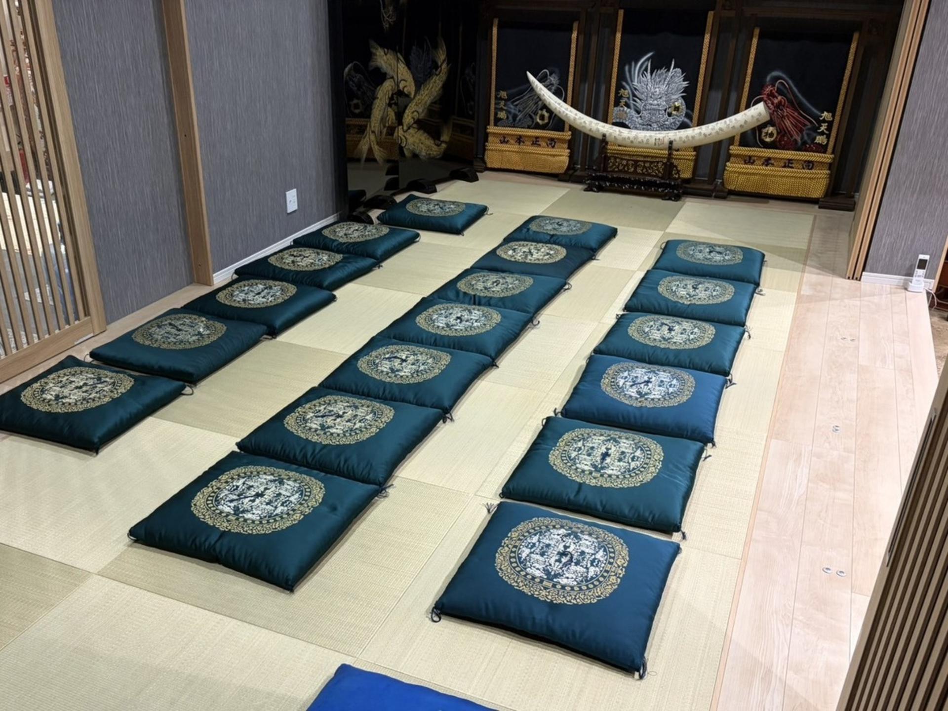 [Watch Sumo Training in Tokyo]  Experience sumo up close! - Thumbnail 3