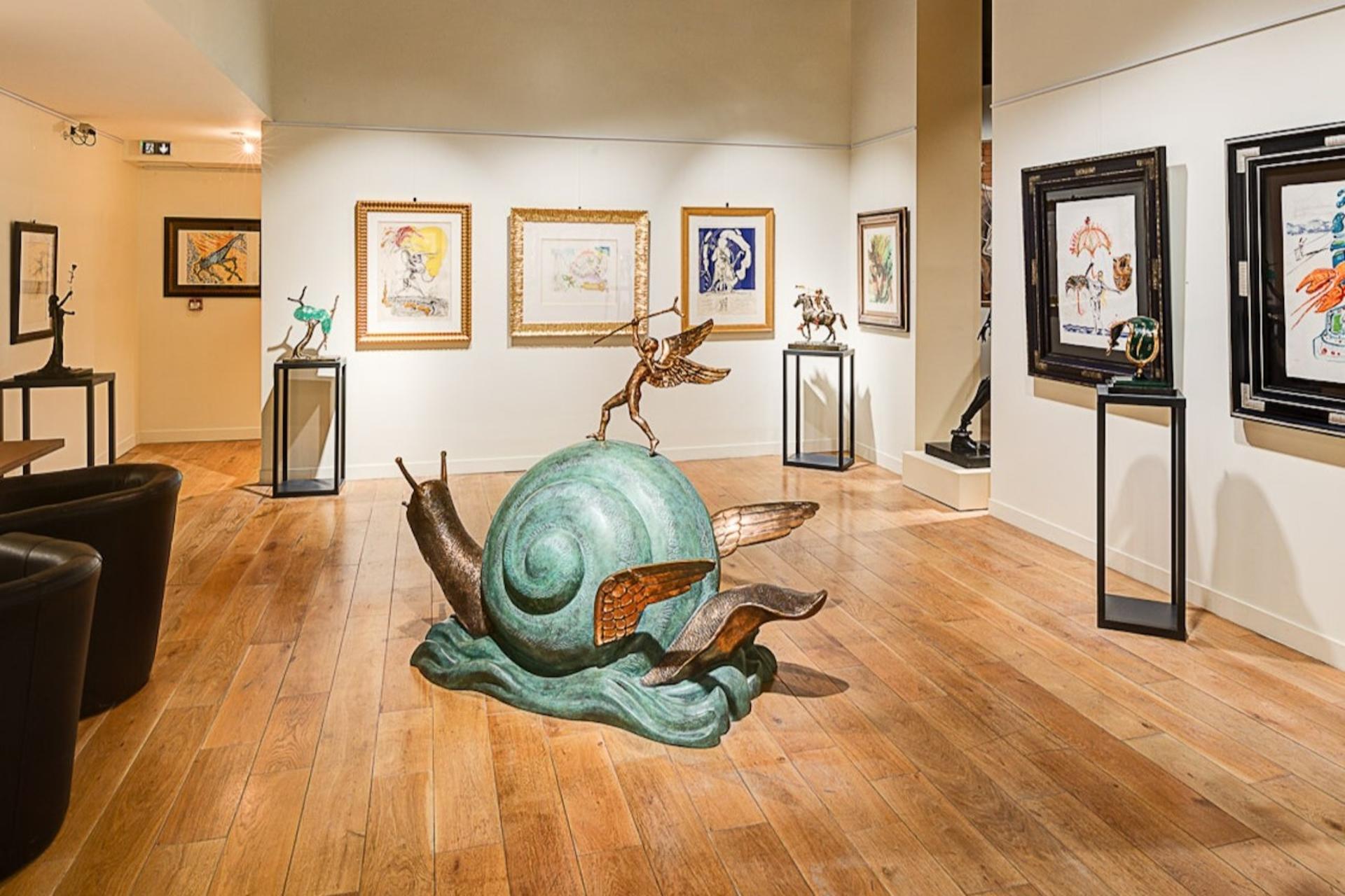 Dali Paris Admission