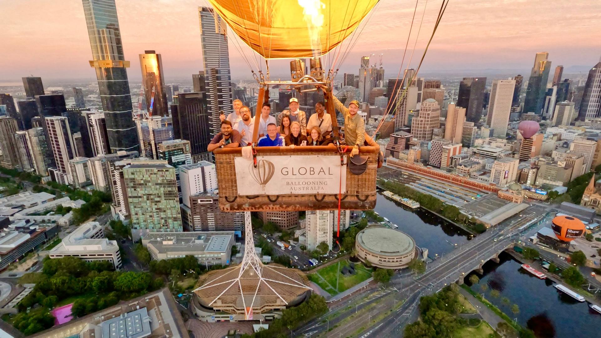 Hot Air Balloon Flight over Melbourne City - Thumbnail 5