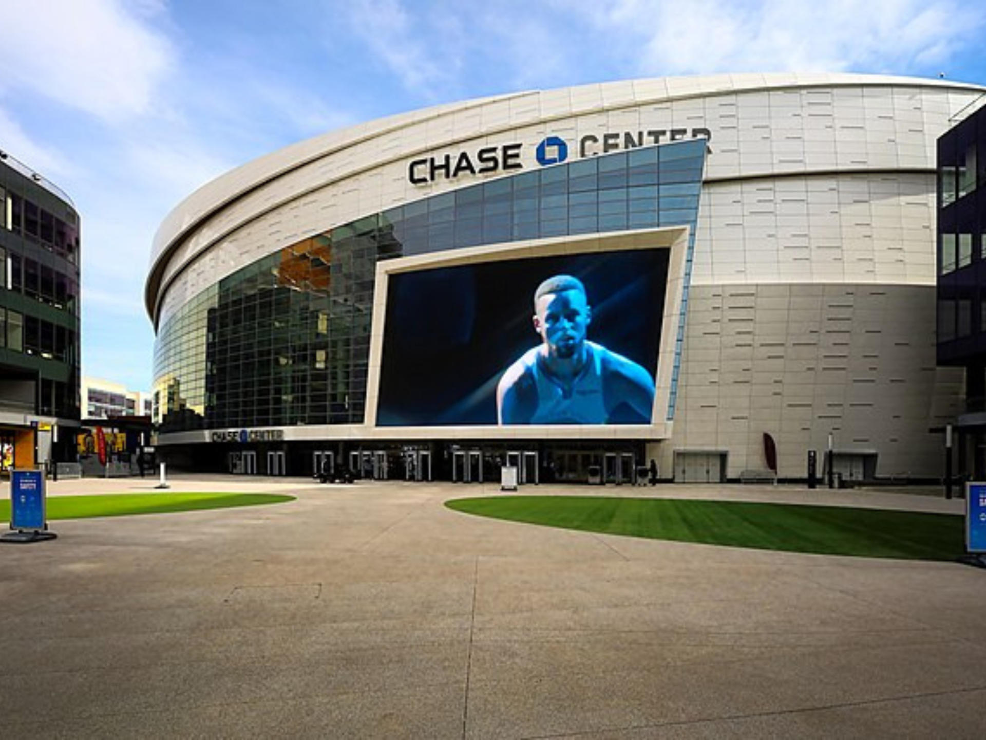 Golden State Warriors Basketball Game at Chase Center