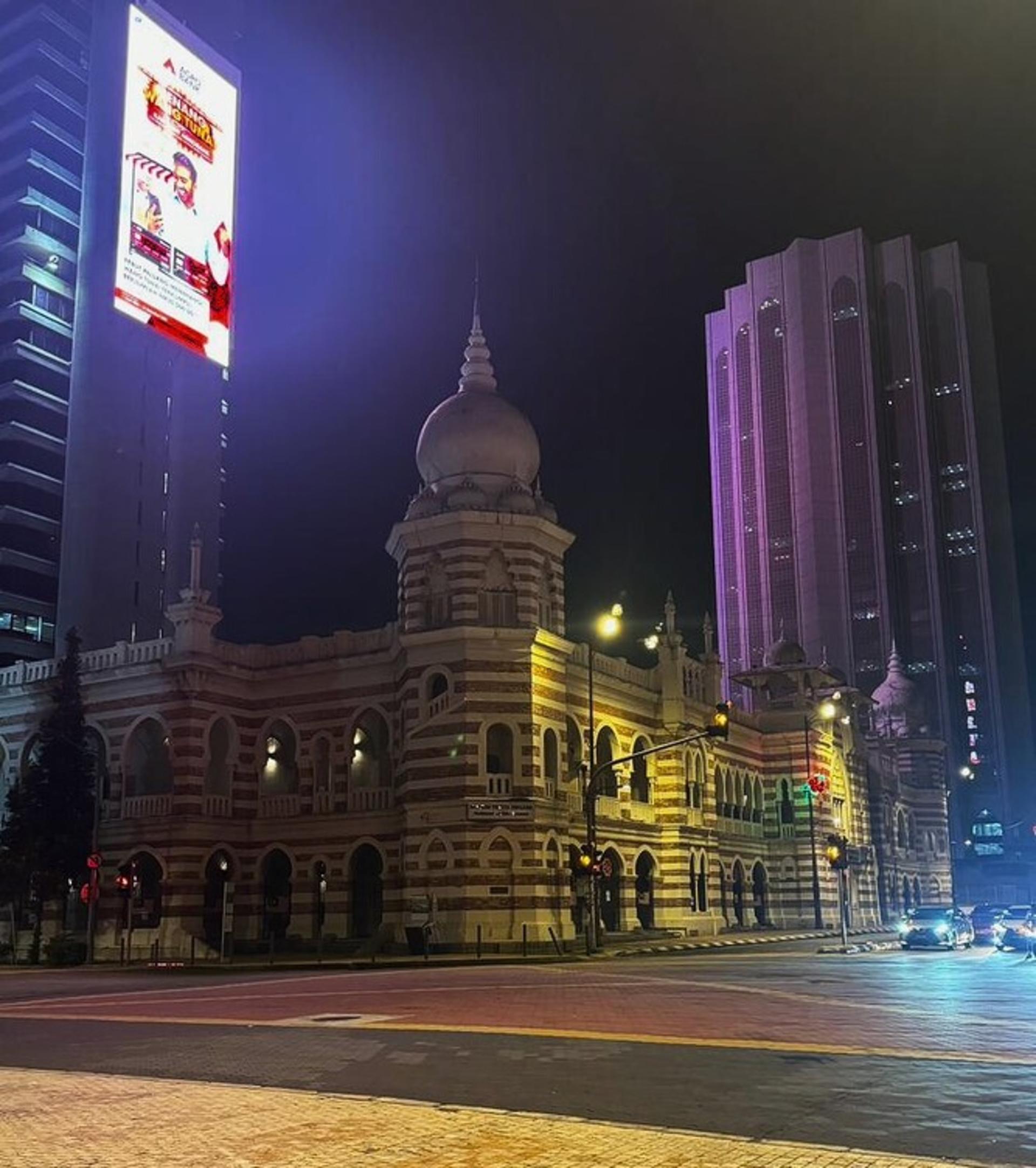 Kuala Lumpur City of Lights Night Tour - Thumbnail 3