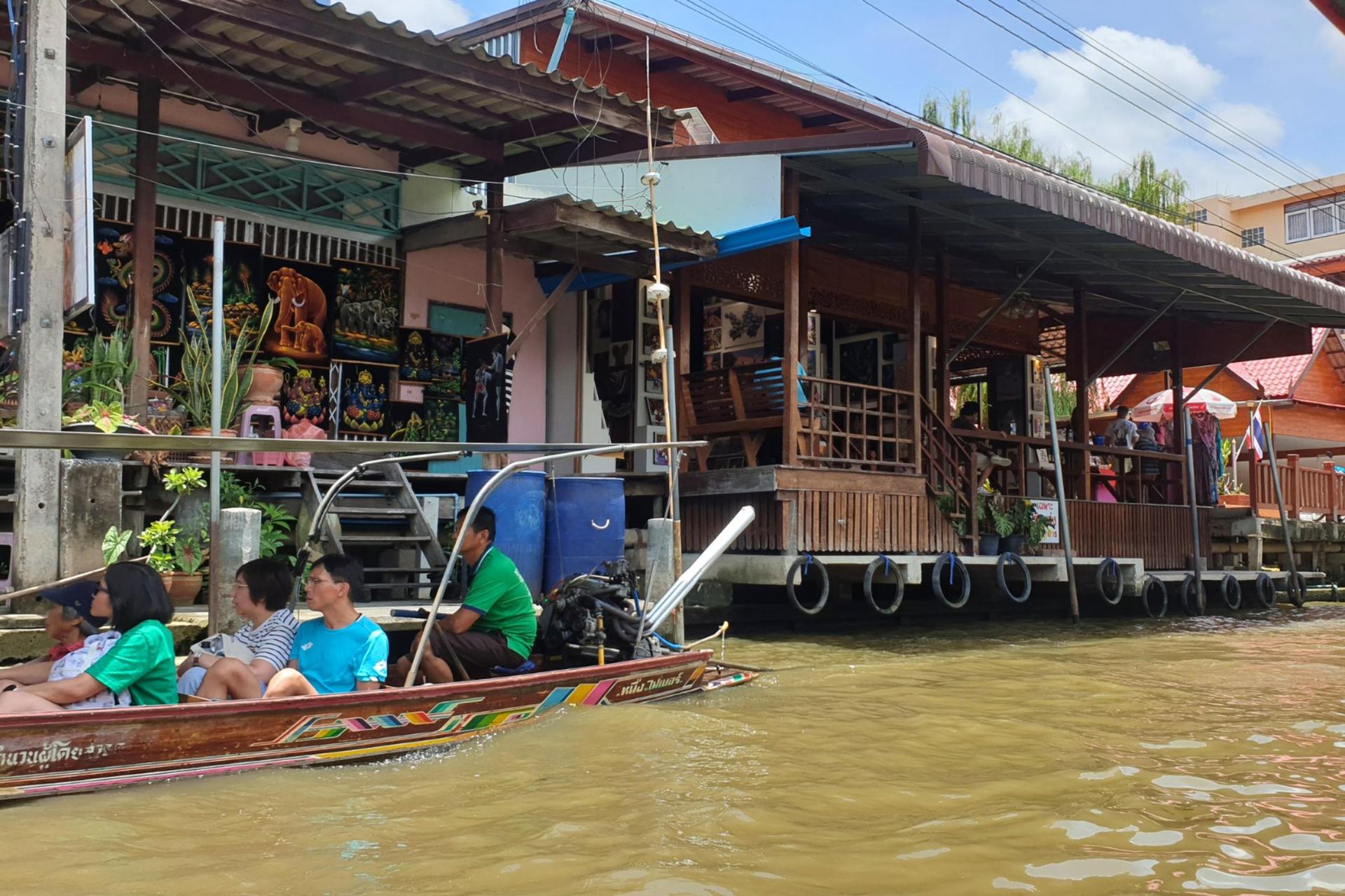 Private DamnoenSaduak Floating Market,Chatuchak Market DayTour by AK - Thumbnail 2