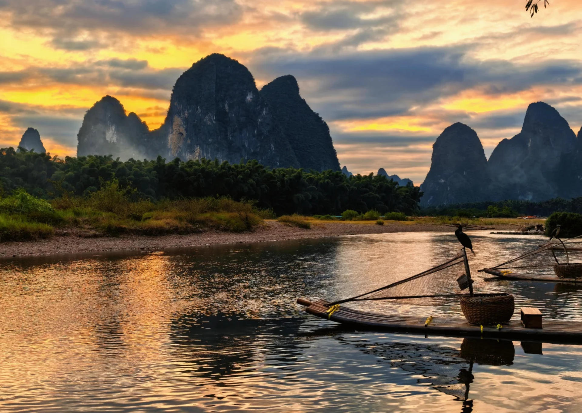 Guilin Lijiang River & Silver Cave Day Tour - Image 1