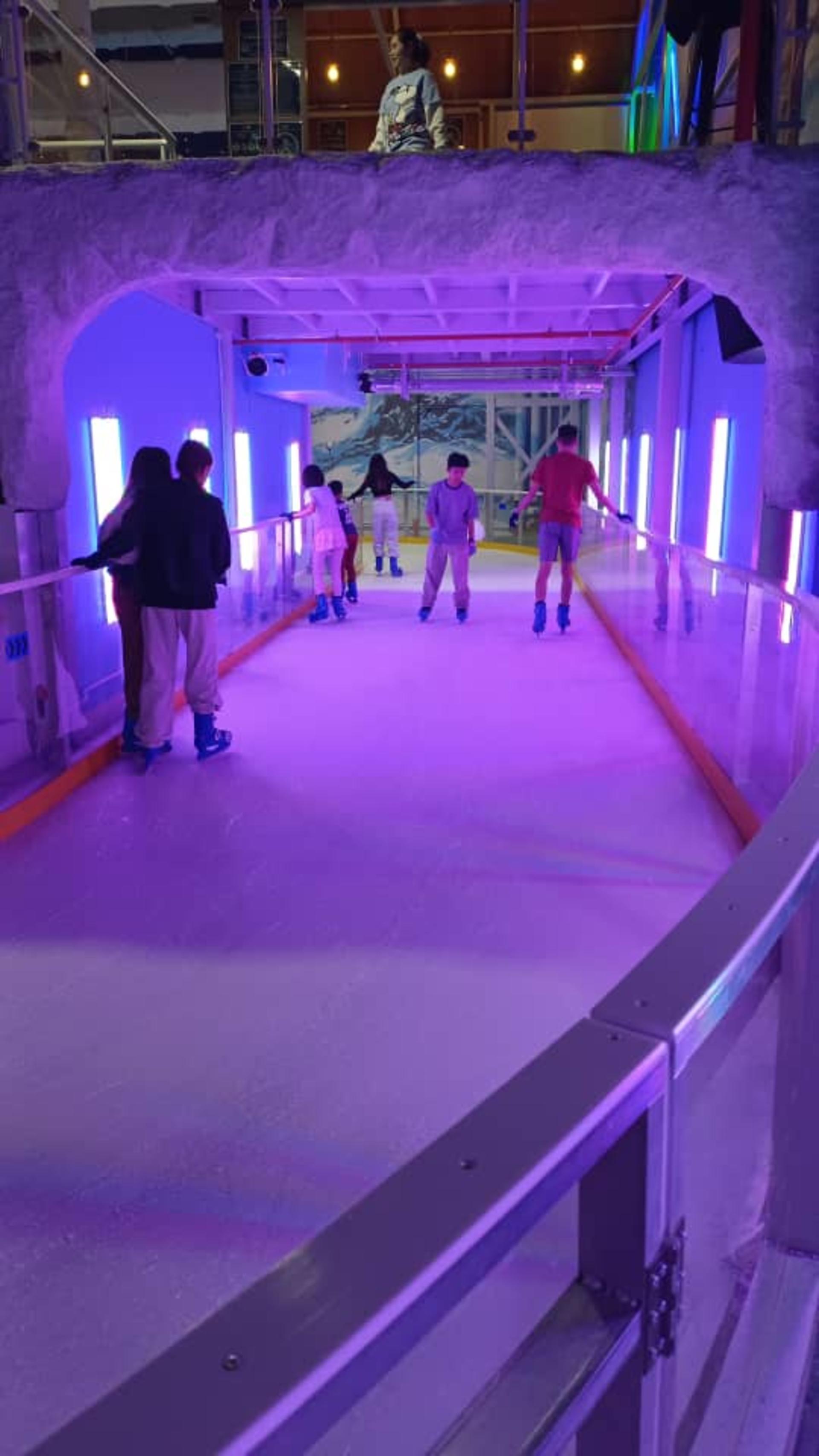 ICE SKATING Experience with Blue Ice Snow Park in Bukit Jalil - Thumbnail 3