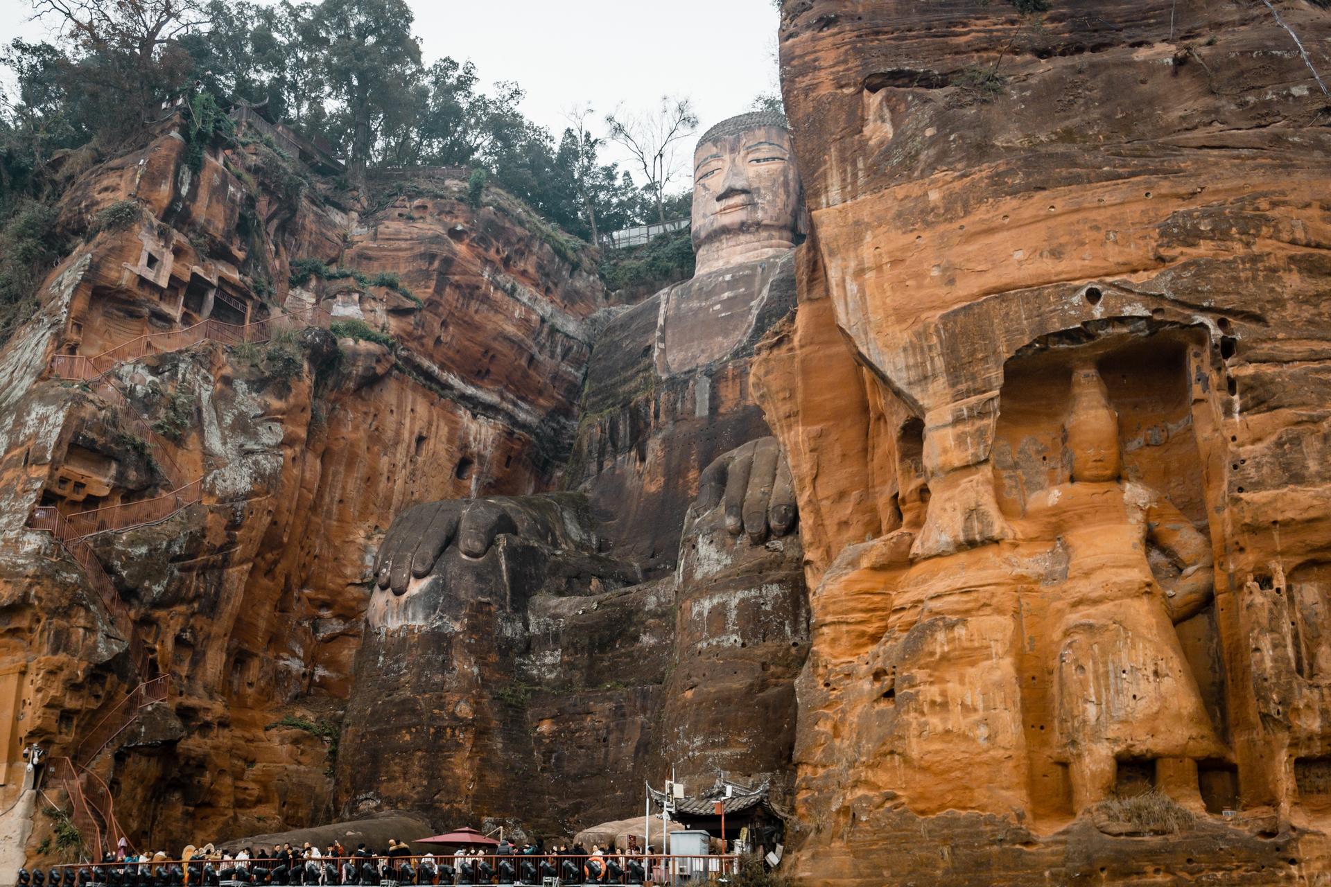 Chengdu Panda Base & Leshan Giant Buddha Discovery - Thumbnail 9