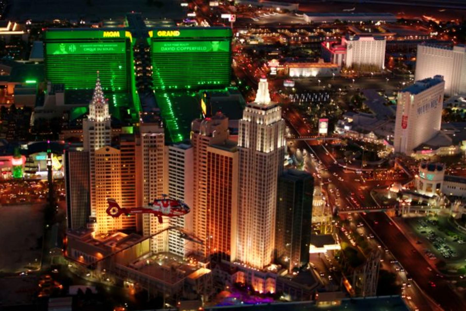 Las Vegas Strip Highlights Helicopter Tour with Optional Transfers - Thumbnail 6