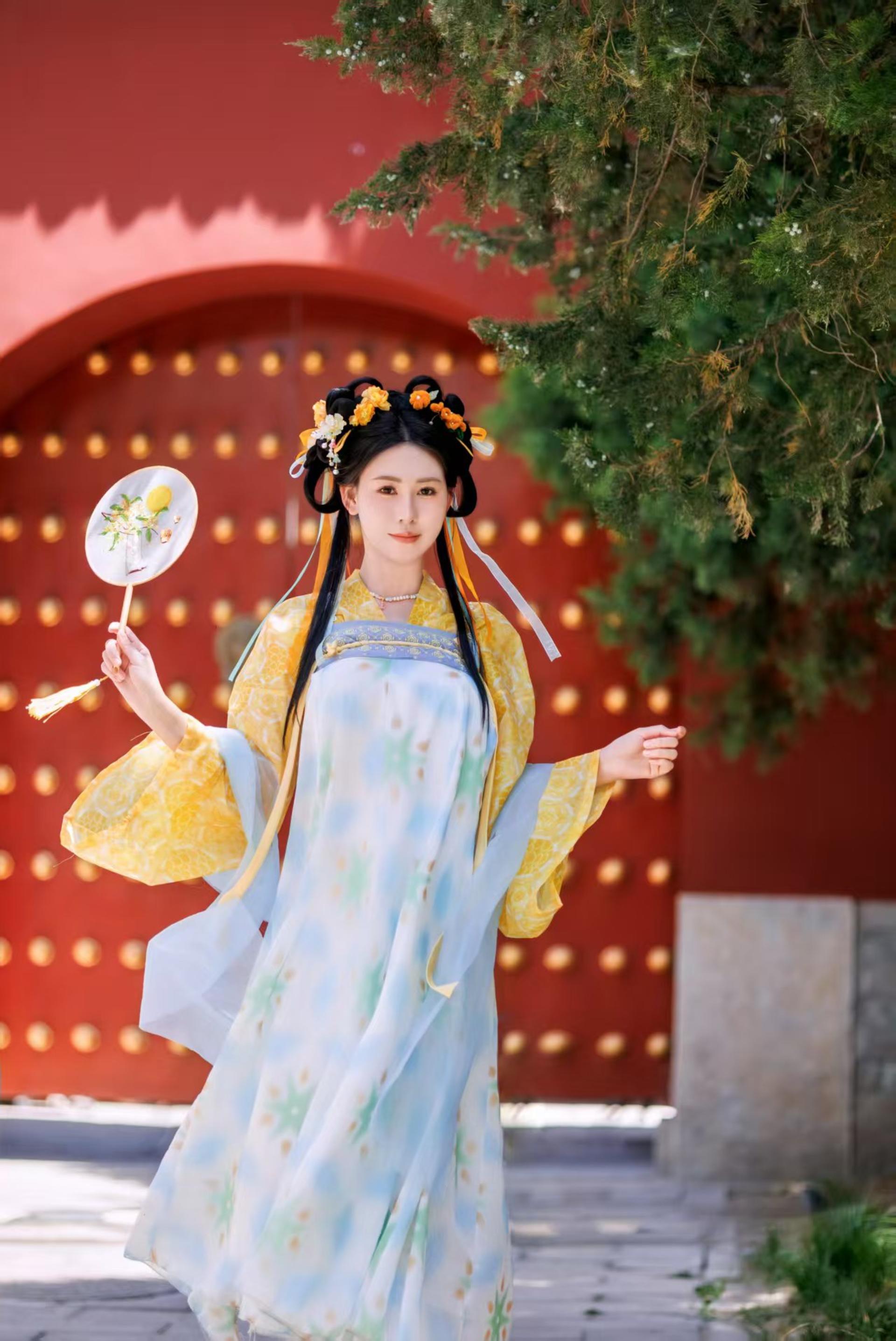 Beijing Ancient Costume Experience Photography [Free Choice of Clothing + Exquisite Makeup & Styling + Professional Photographer] - Thumbnail 55