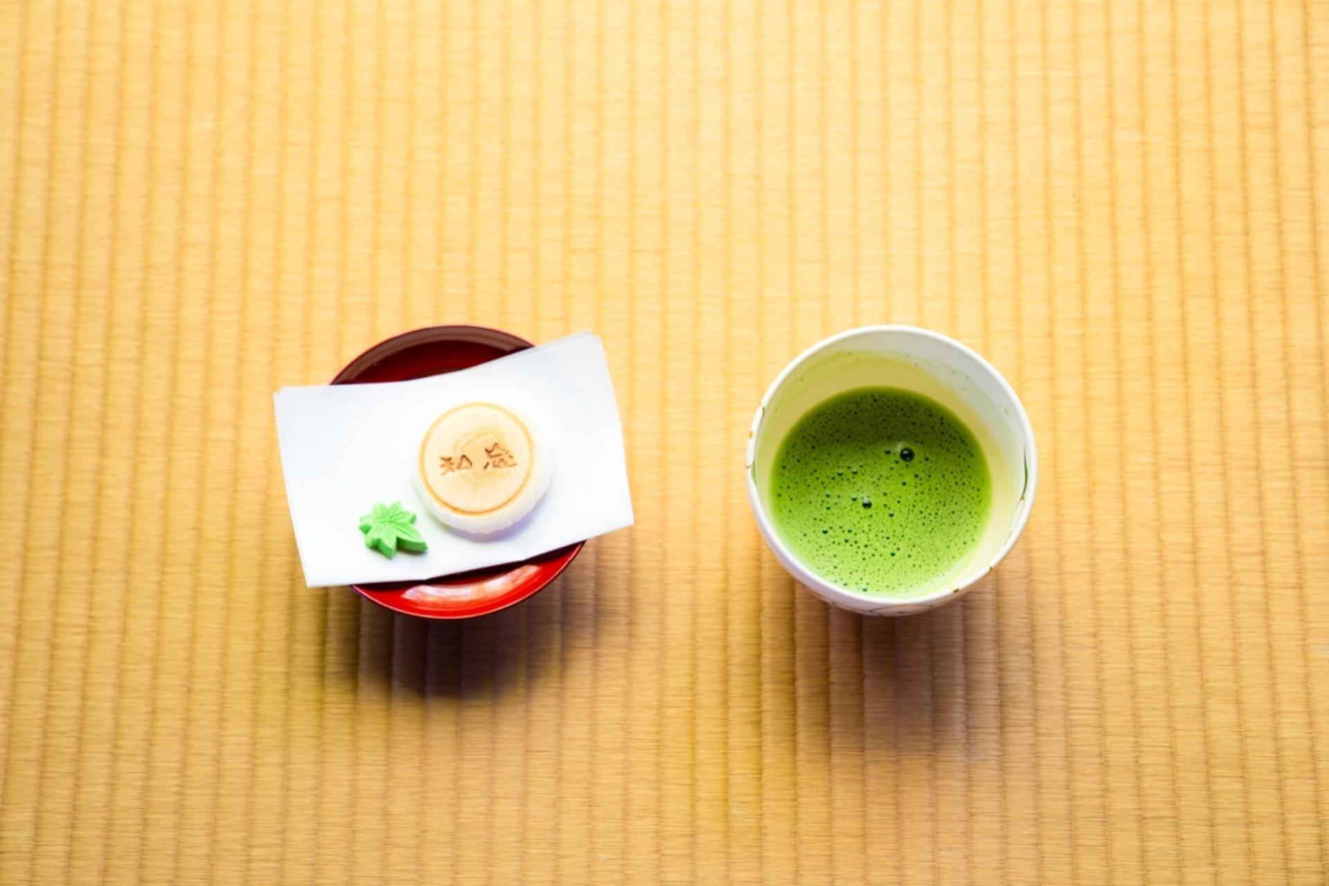 Kyoto: Tea Ceremony Experience in a Small Tea Room - Thumbnail 2