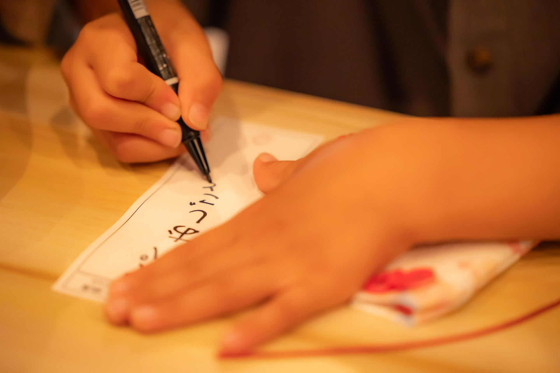Tokyo Miko Experience: Photo Spots & DIY Shrine Amulet/Bracelet - Thumbnail 8