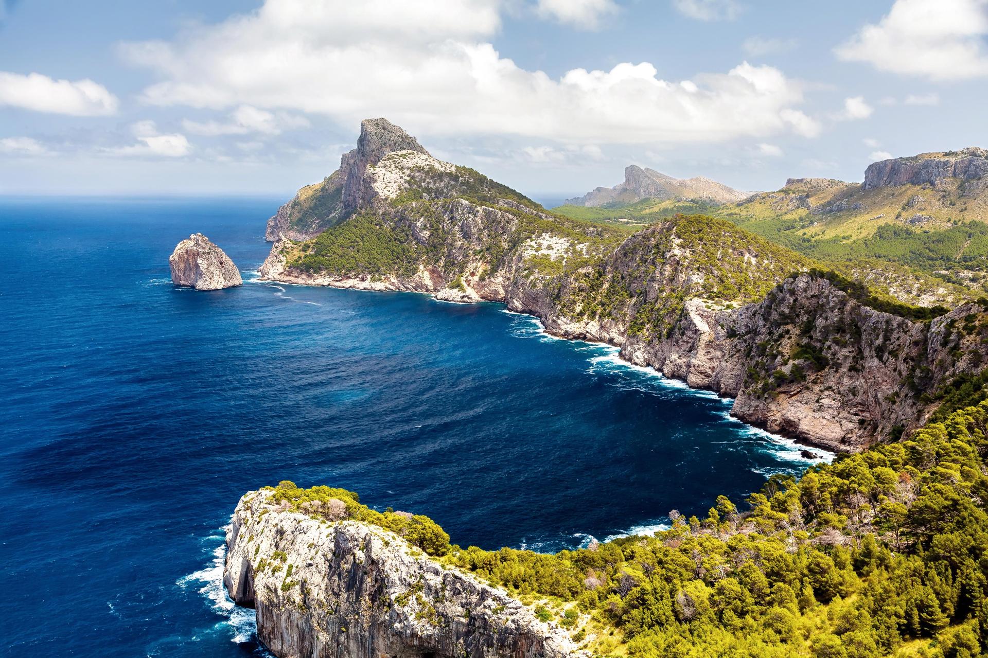 Formentor Cape, beach & local market - Thumbnail 6