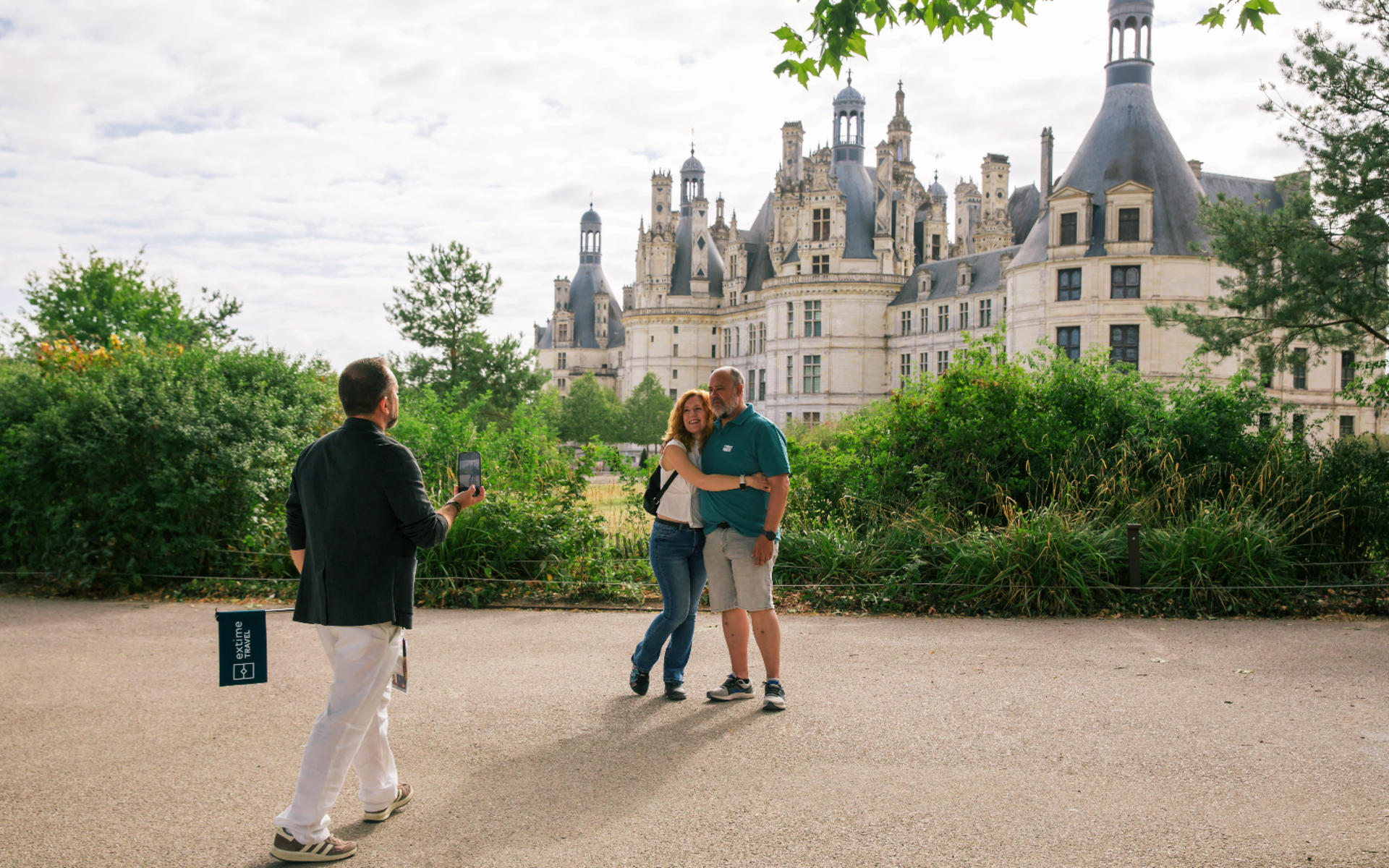 Loire castles private tour in France - Thumbnail 2