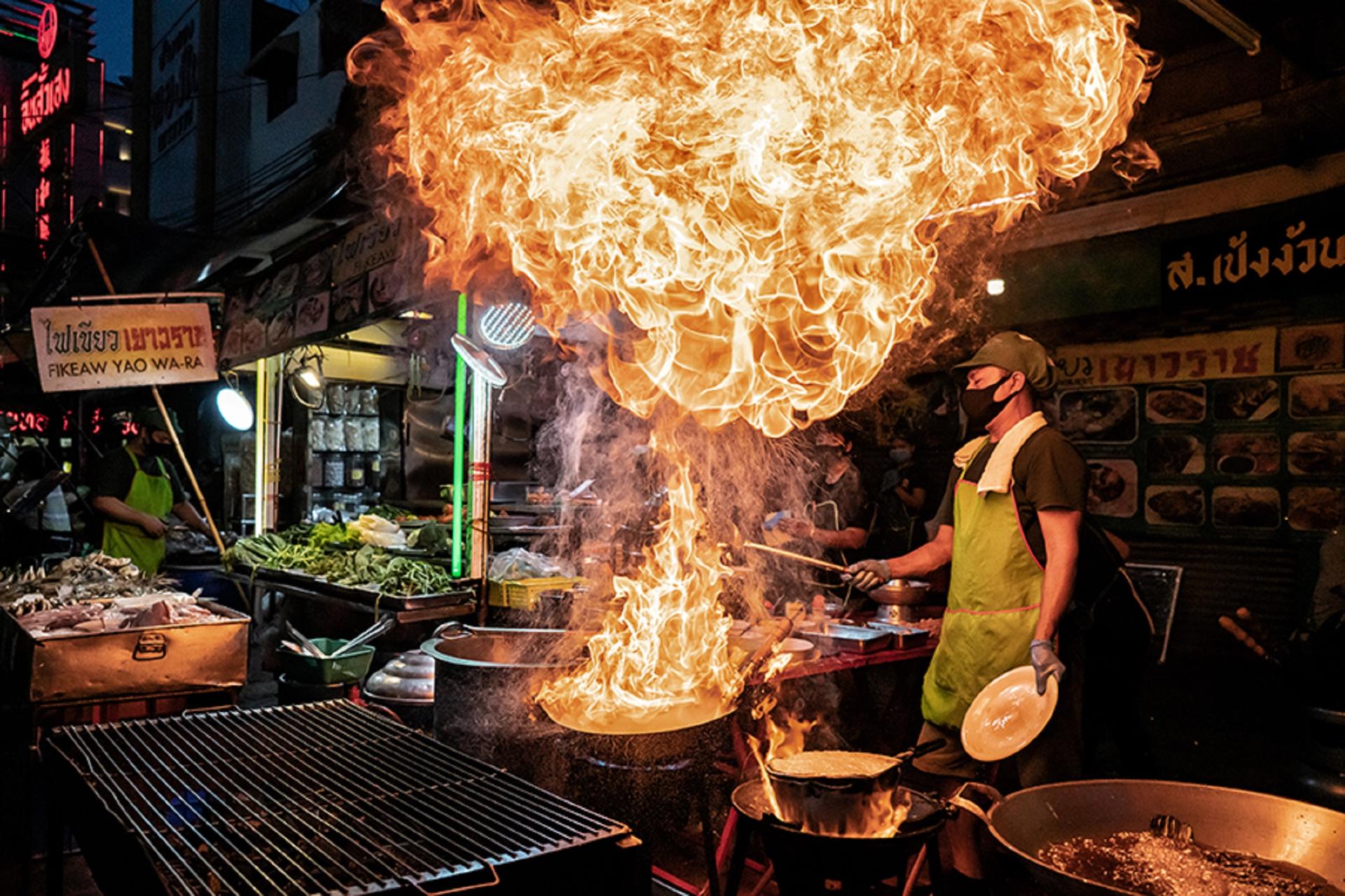 Bangkok Chinatown 2-Hour Private Street Food Walking Tour - Thumbnail 22